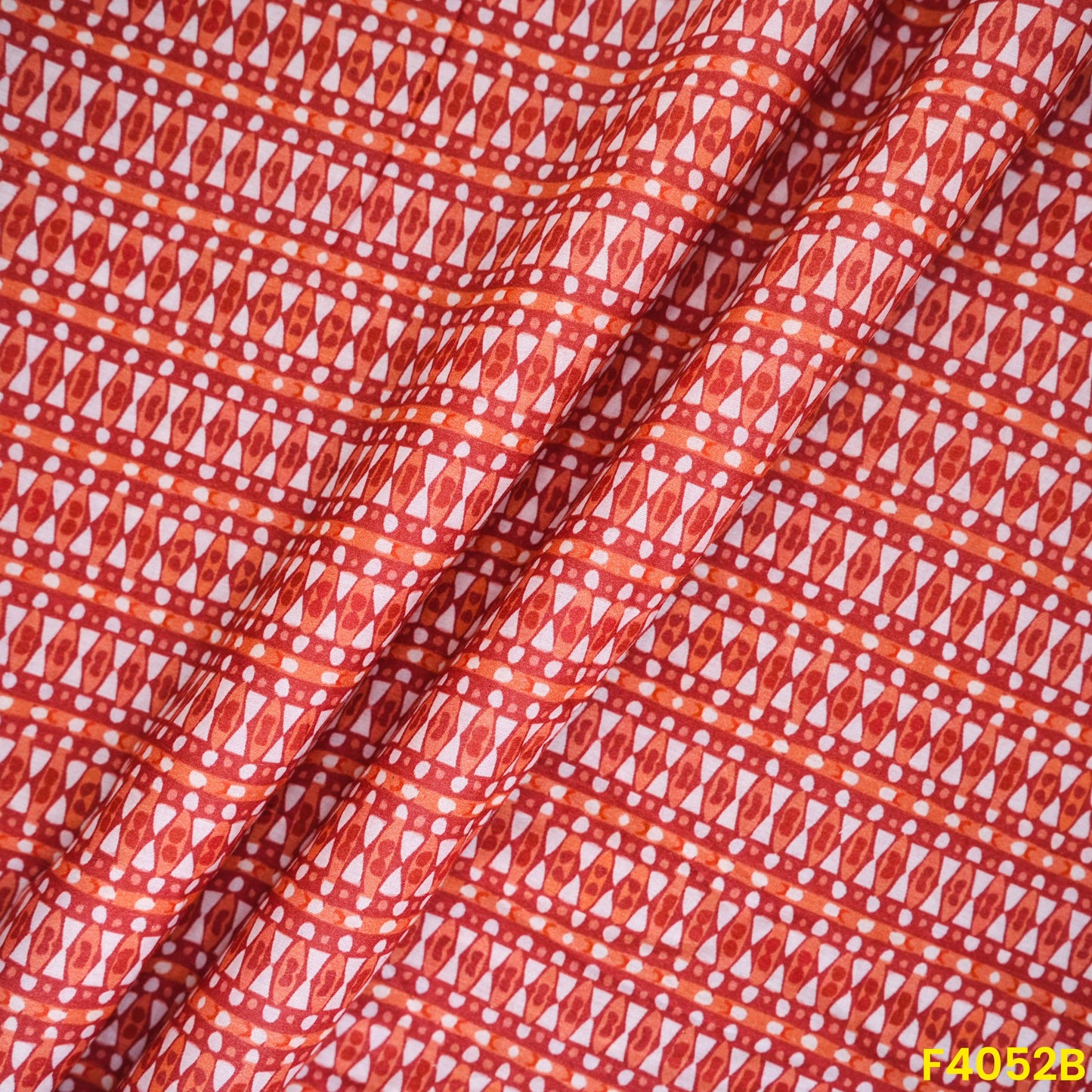 Digital Print Cambric Cotton Fabric- F4052