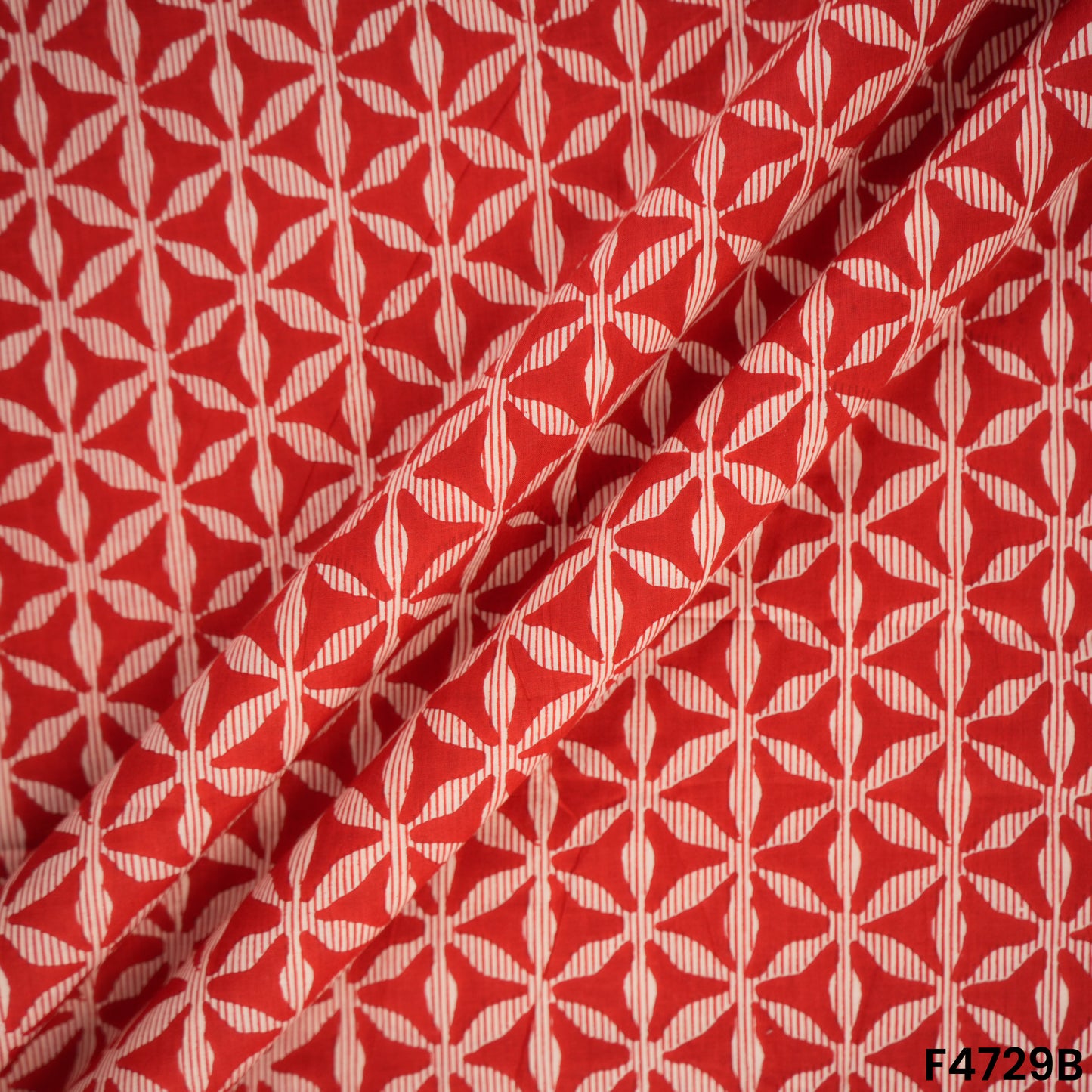 Printed Cambric Cotton Fabric- F4729