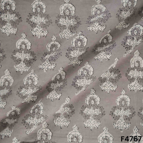 Printed Cambric Cotton Fabric- F4767