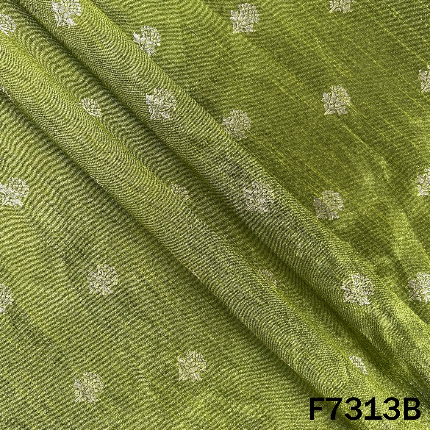 Banarasi Raw Silk Fabric - F7313