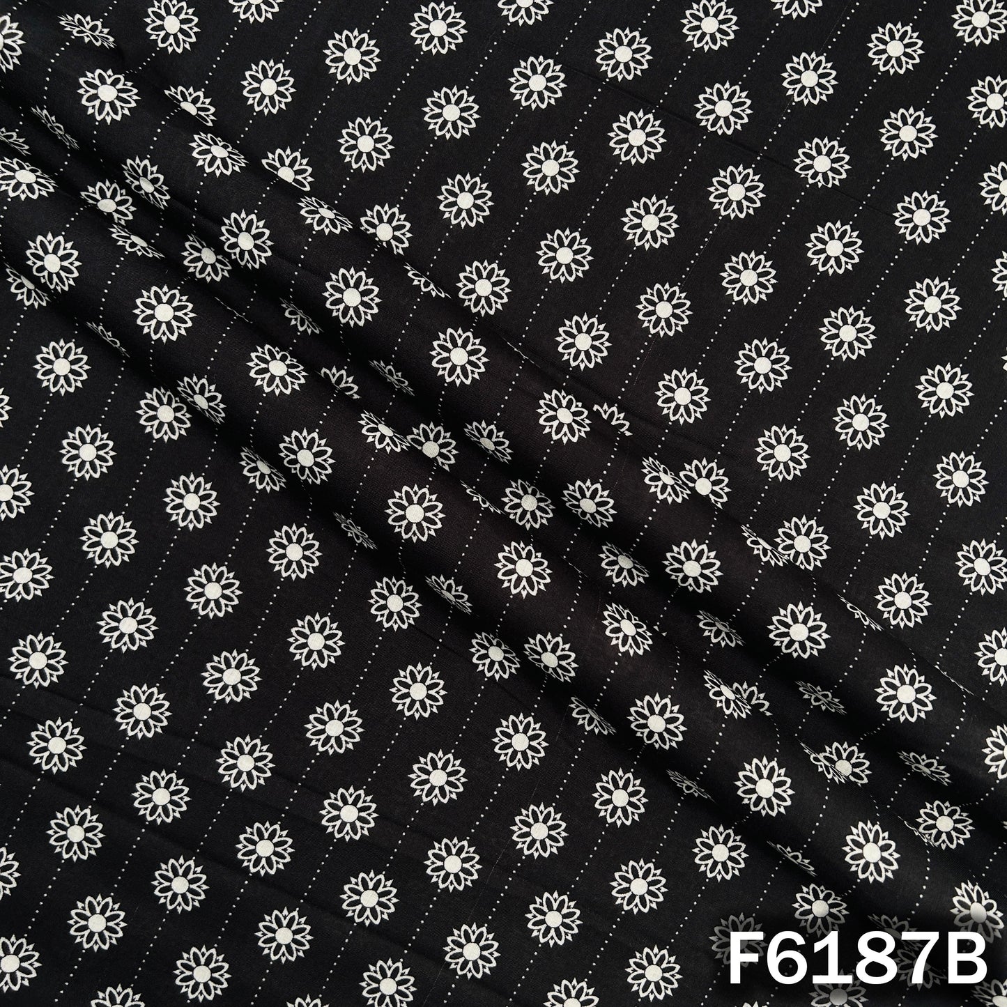 Digital Print Mul Cotton Fabric - F6187