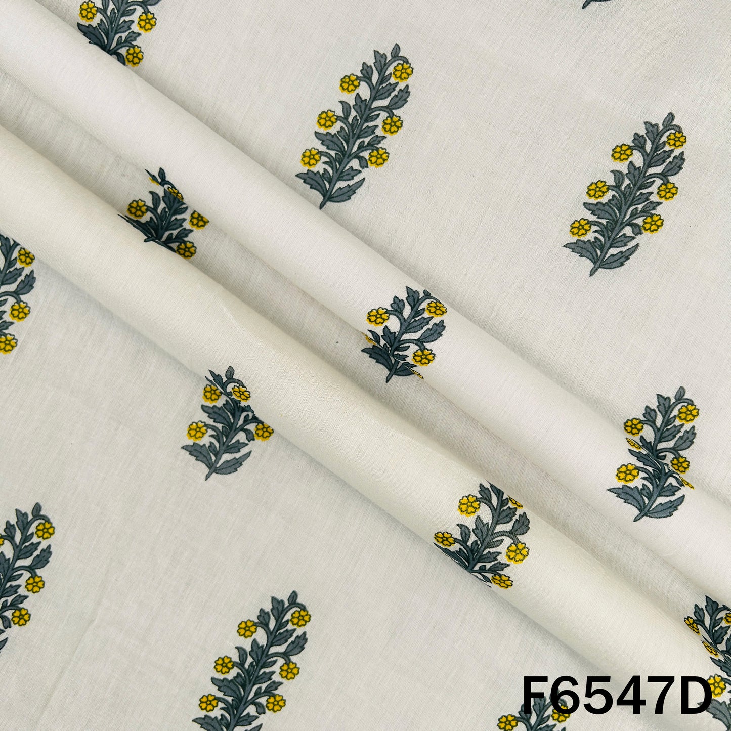 Printed Mul Cotton Fabric - F6547