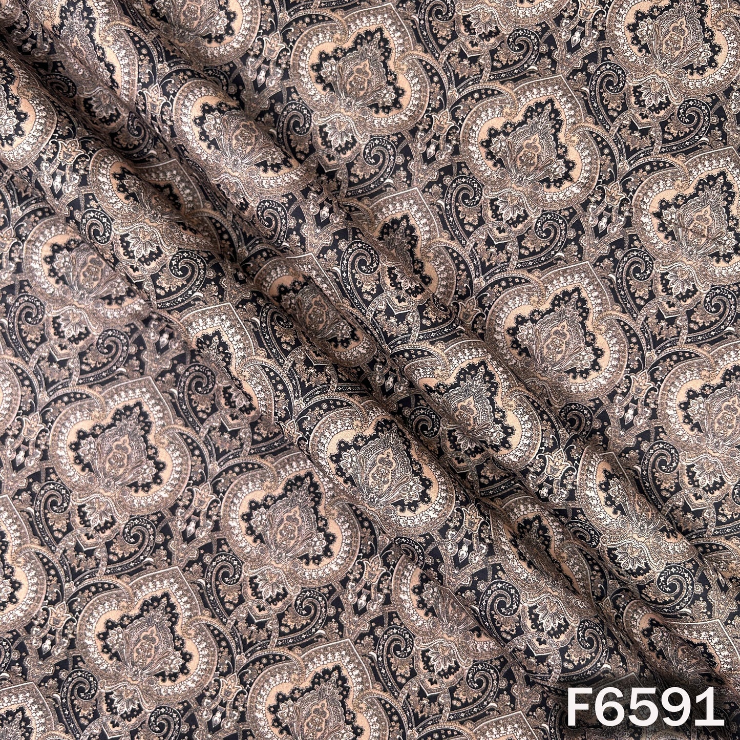 Digital Print Cambric Cotton Fabric - F6591