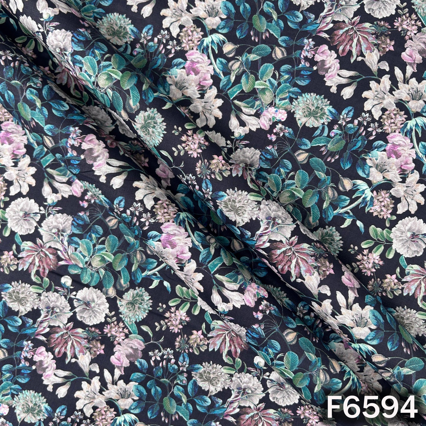 Digital Print Cambric Cotton Fabric - F6594