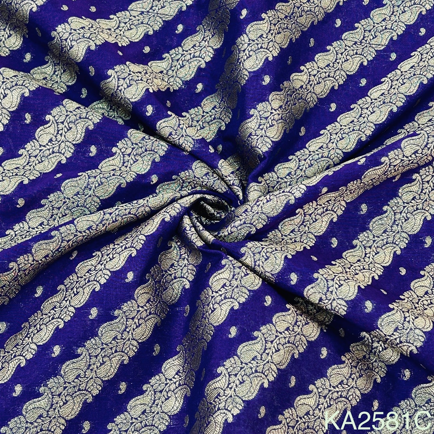 Banarasi Silk Brocade Fabric-KA2581