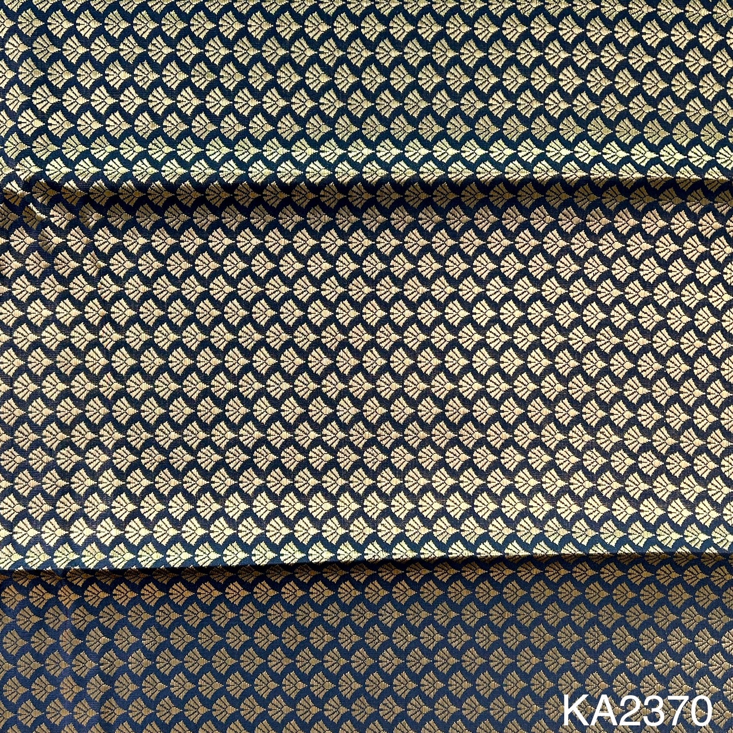 Banarasi Brocade Fabric-KA2370