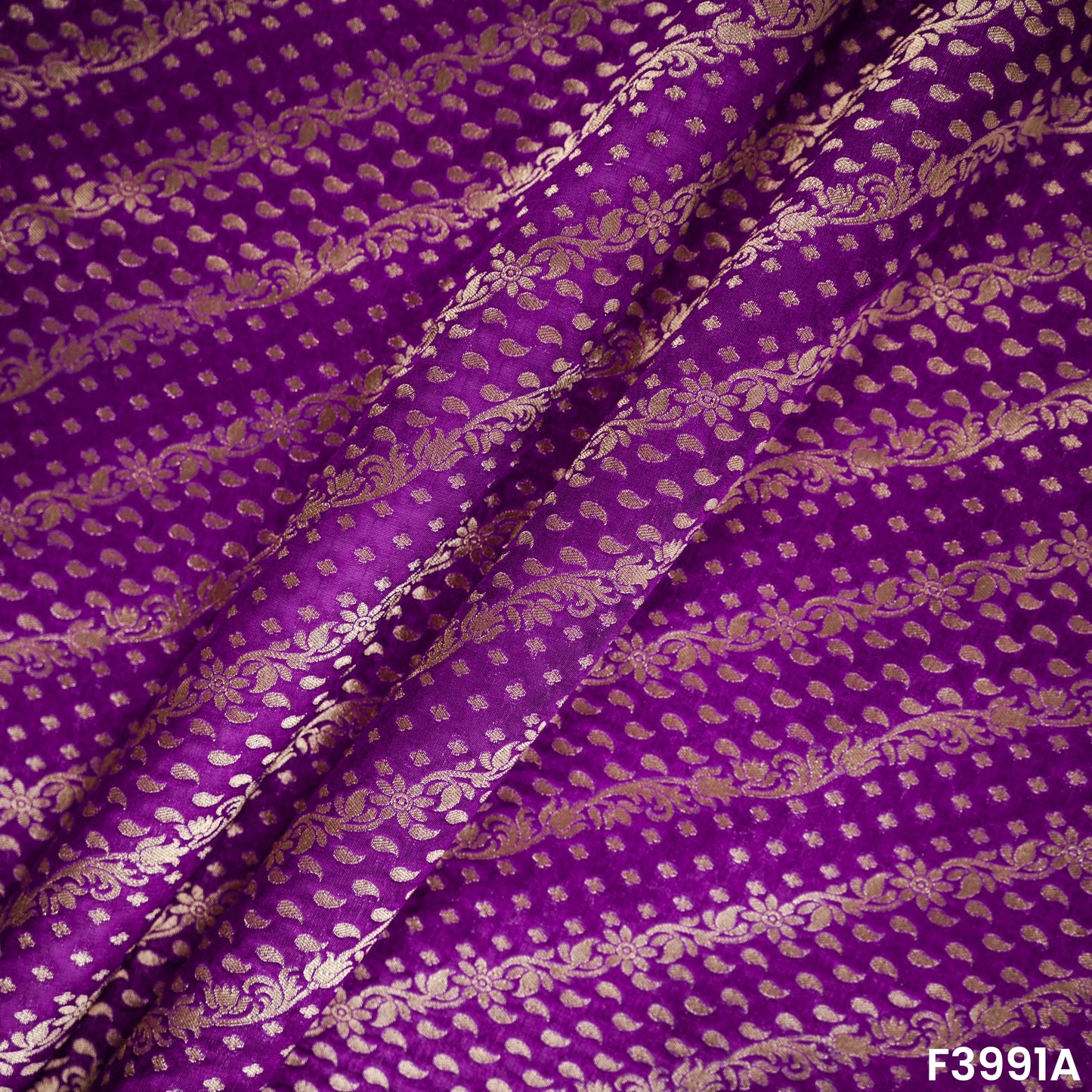 Brocade fabric- F3991
