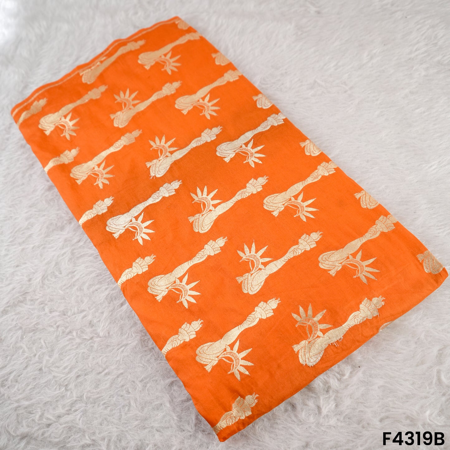 Banarasi Brocade Fabric- F4319