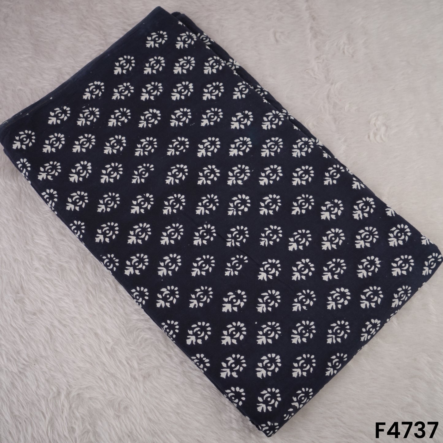 Printed Cambric Cotton Fabric- F4737