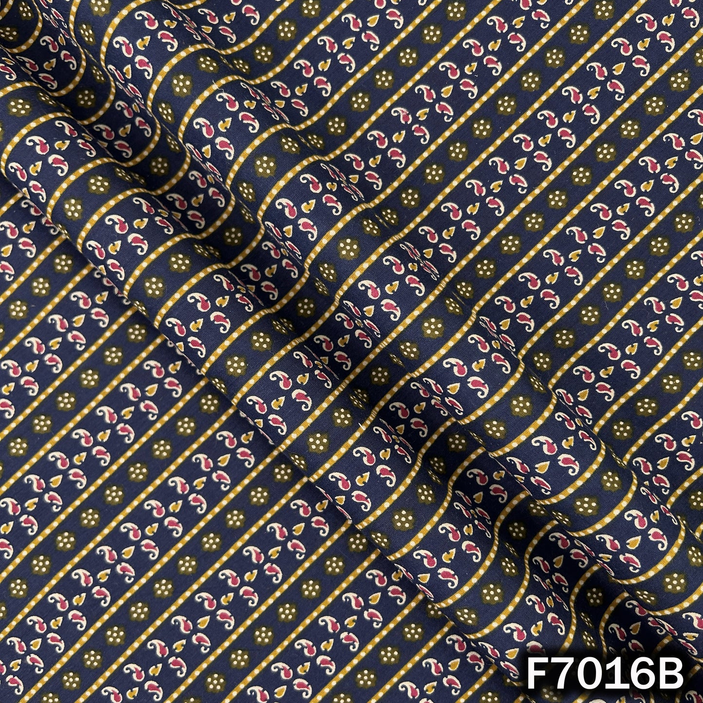 Printed Cambric Cotton Fabric - F7016