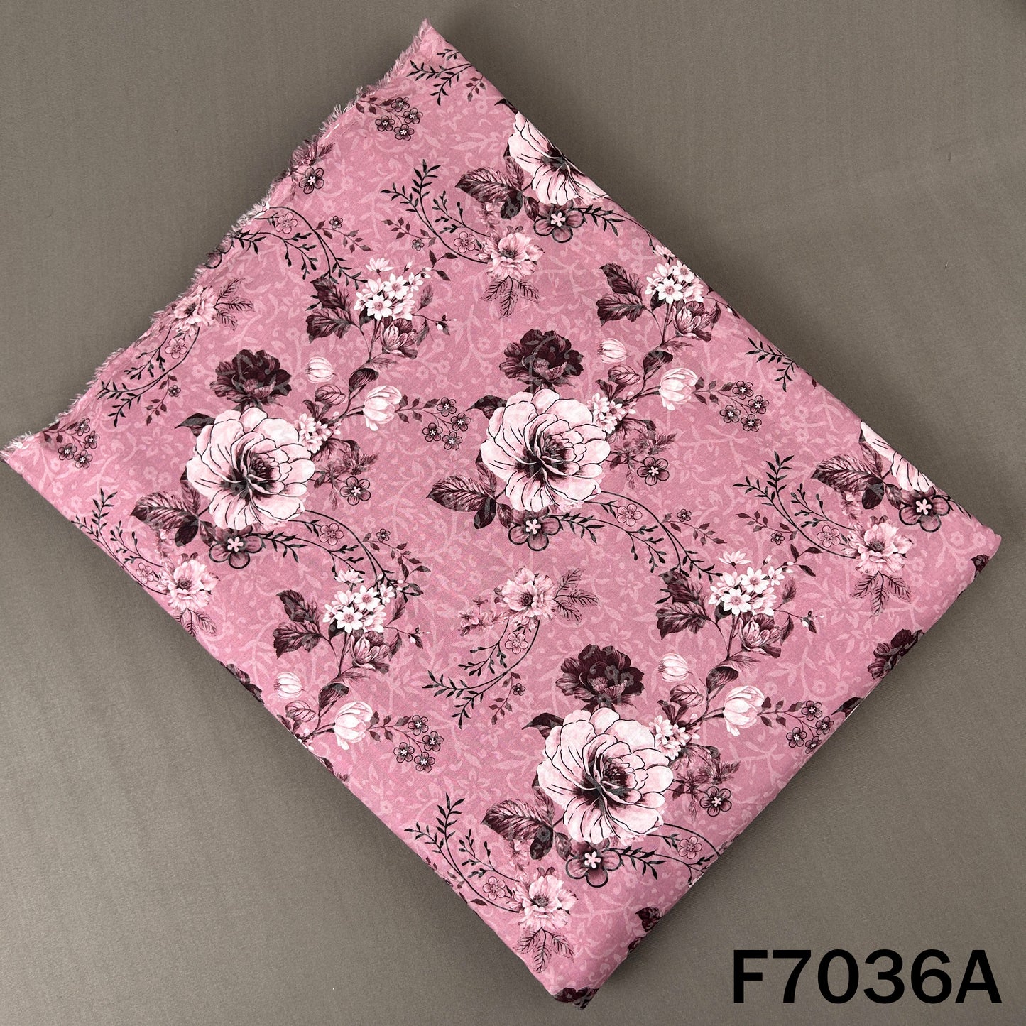 Printed Lizzy Bizzy Fabric - F7036