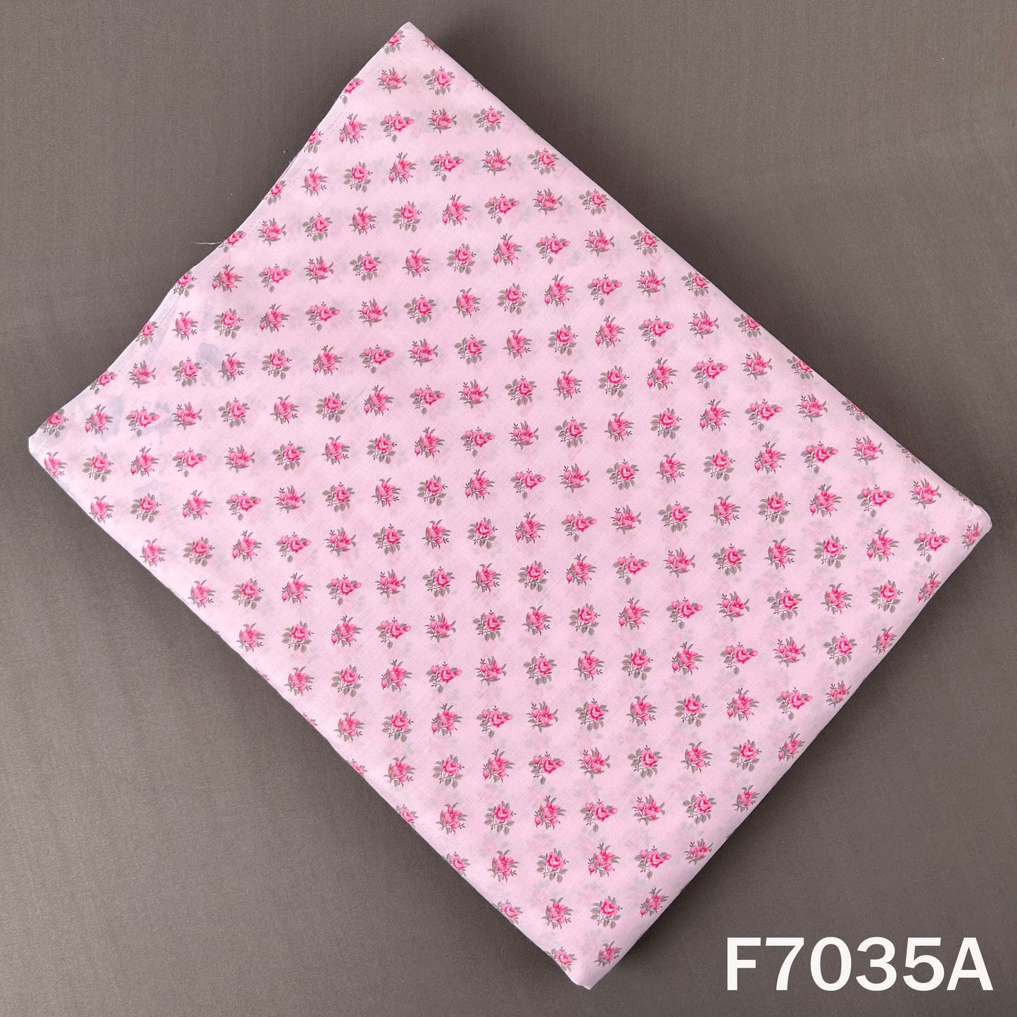 Printed Lizzy Bizzy Fabric - F7035