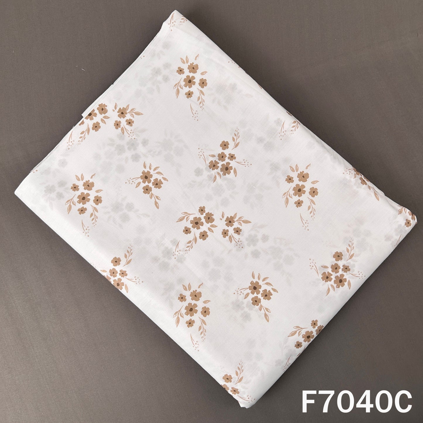 Printed Lizzy Bizzy Fabric - F7040