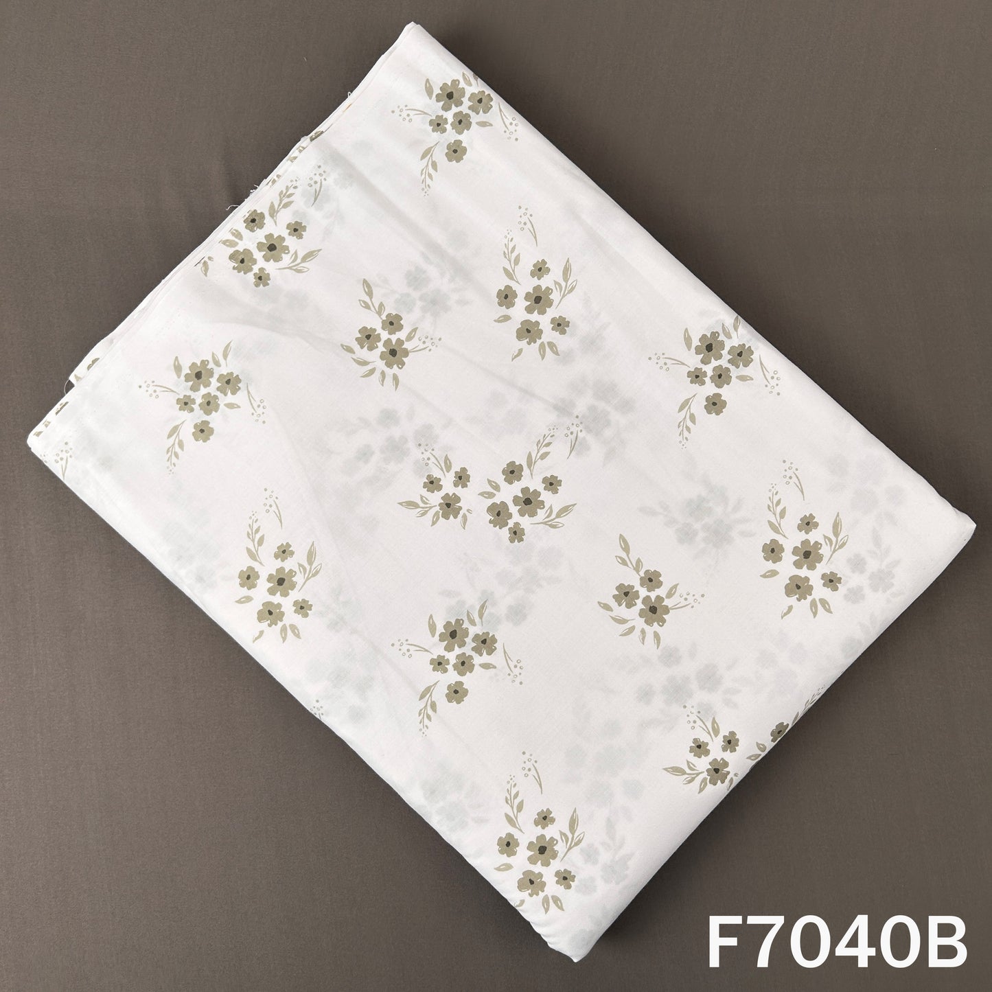 Printed Lizzy Bizzy Fabric - F7040