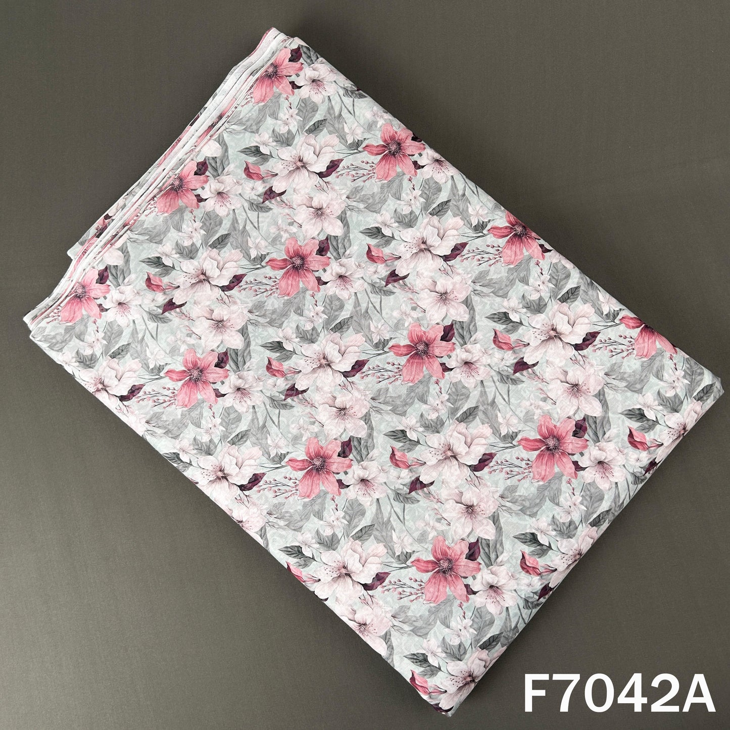 Printed Lizzy Bizzy Fabric - F7042