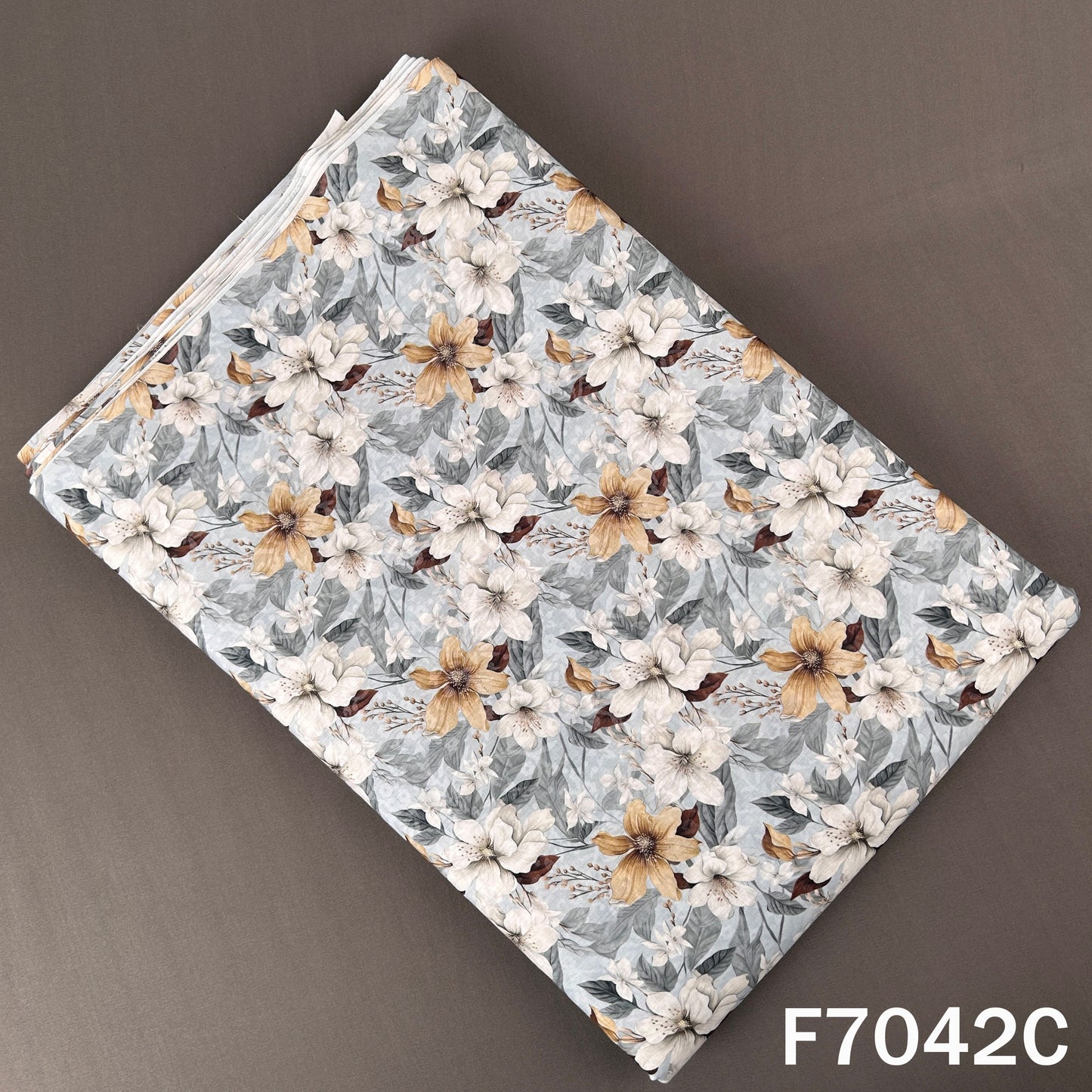 Printed Lizzy Bizzy Fabric - F7042