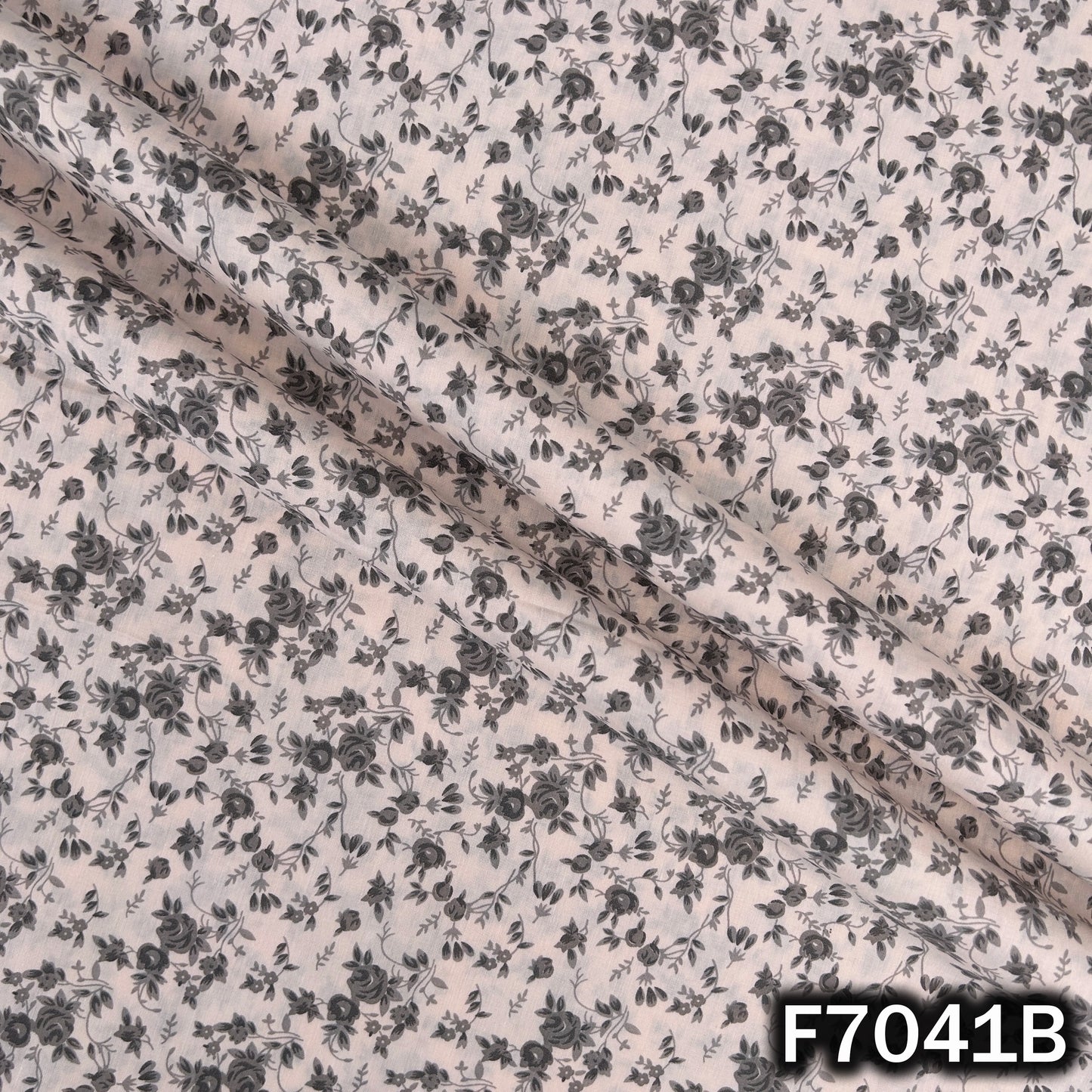 Printed Lizzy Bizzy Fabric - F7041