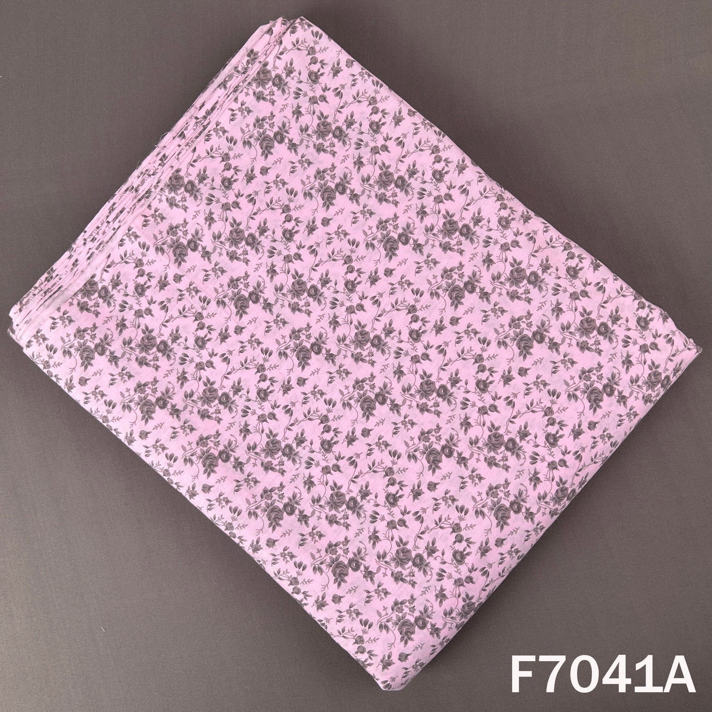Printed Lizzy Bizzy Fabric - F7041