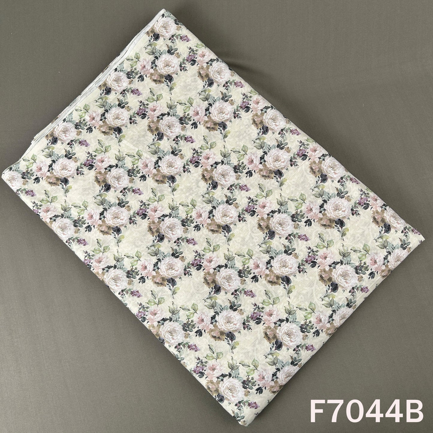Printed Lizzy Bizzy Fabric - F7044