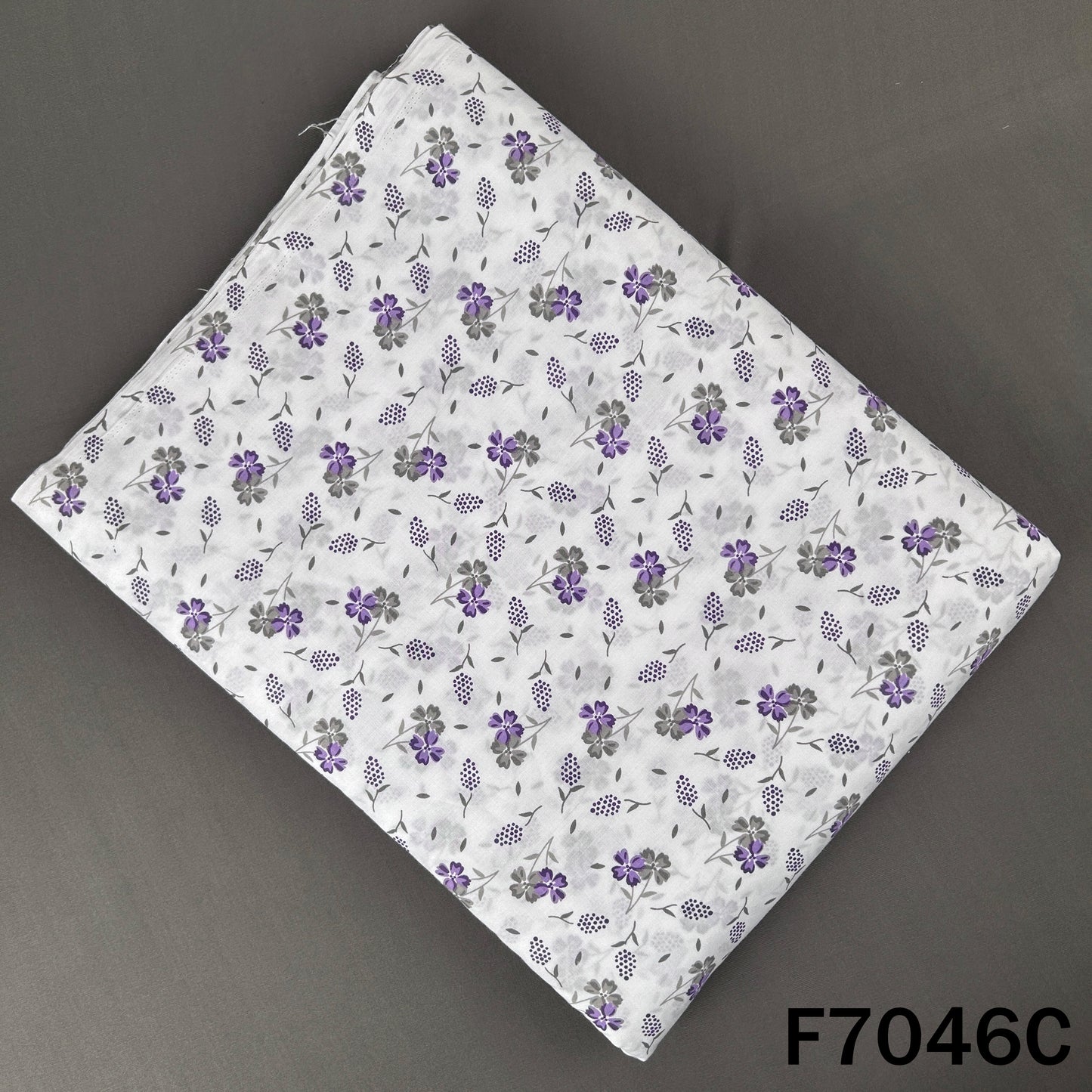 Printed Lizzy Bizzy Fabric - F7046