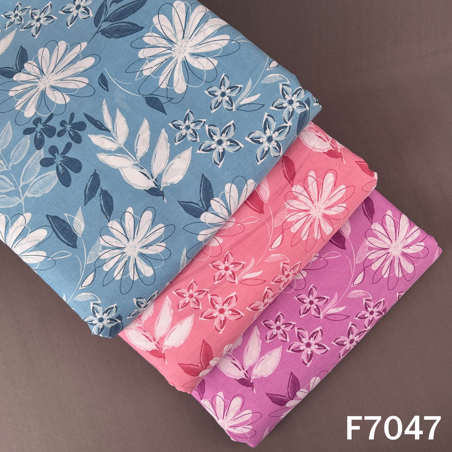 Printed Lizzy Bizzy Fabric - F7047