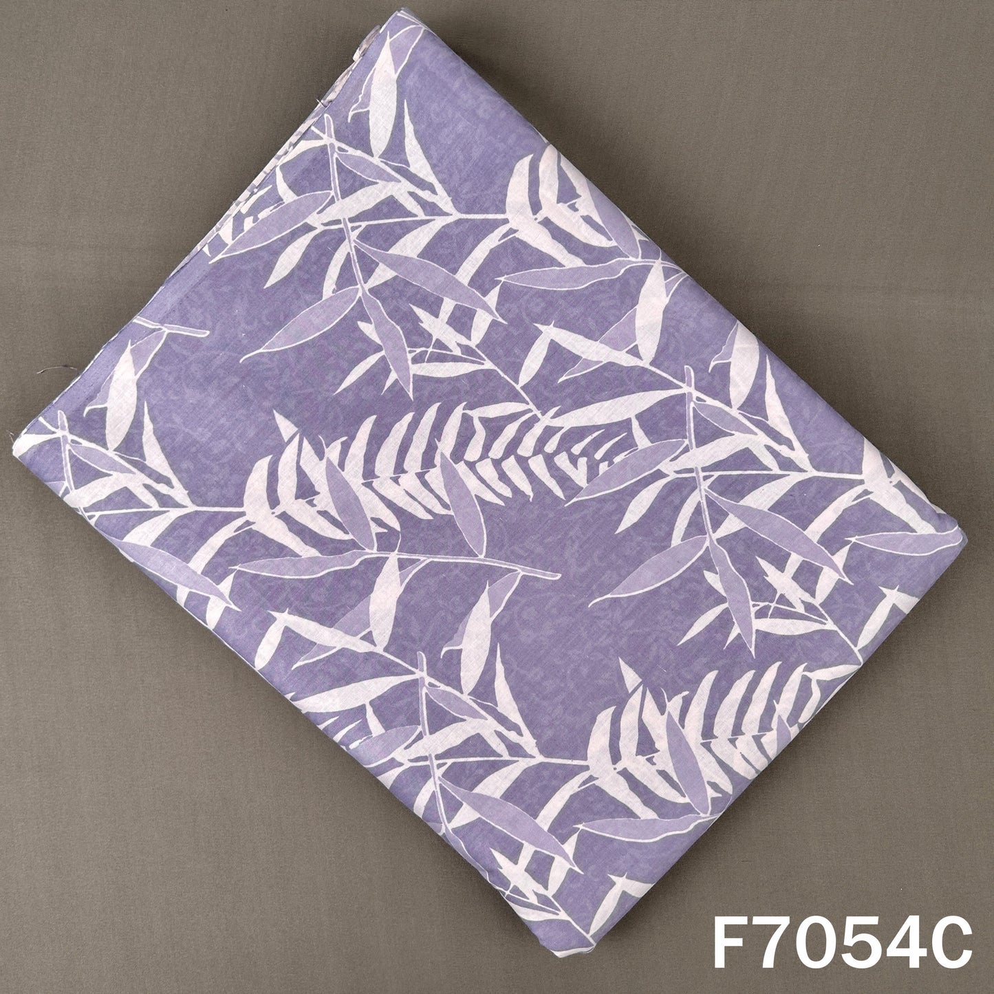 Printed Lizzy Bizzy Fabric - F7054