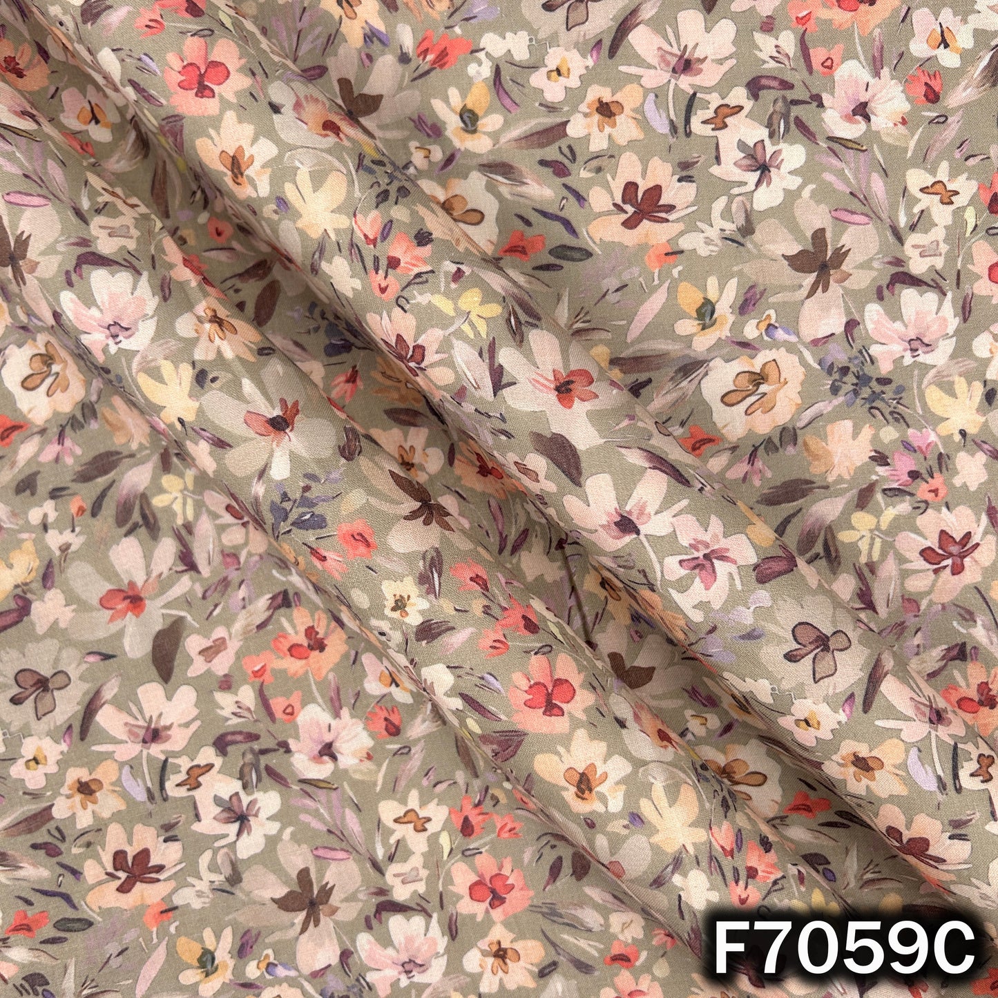 Printed Lizzy Bizzy Cotton Fabric - F7059