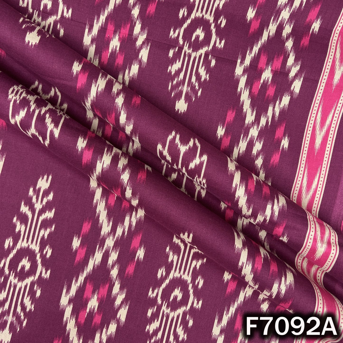 Printed Cambric Cotton Fabric - F7092