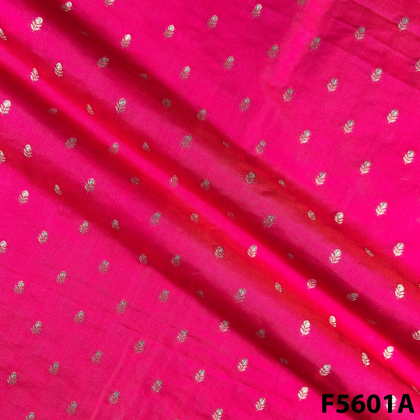 Zari Work Banarasi Brocade Fabric - F5601