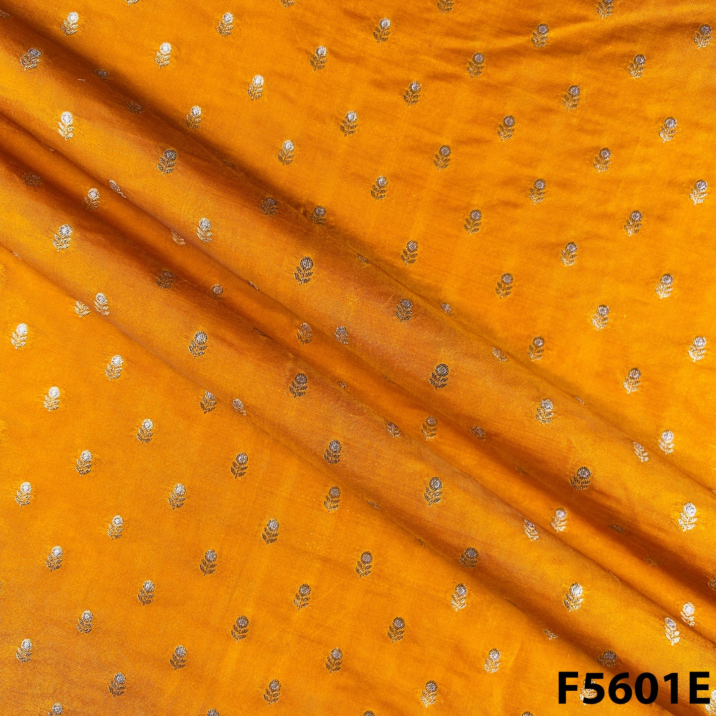 Zari Work Banarasi Brocade Fabric - F5601