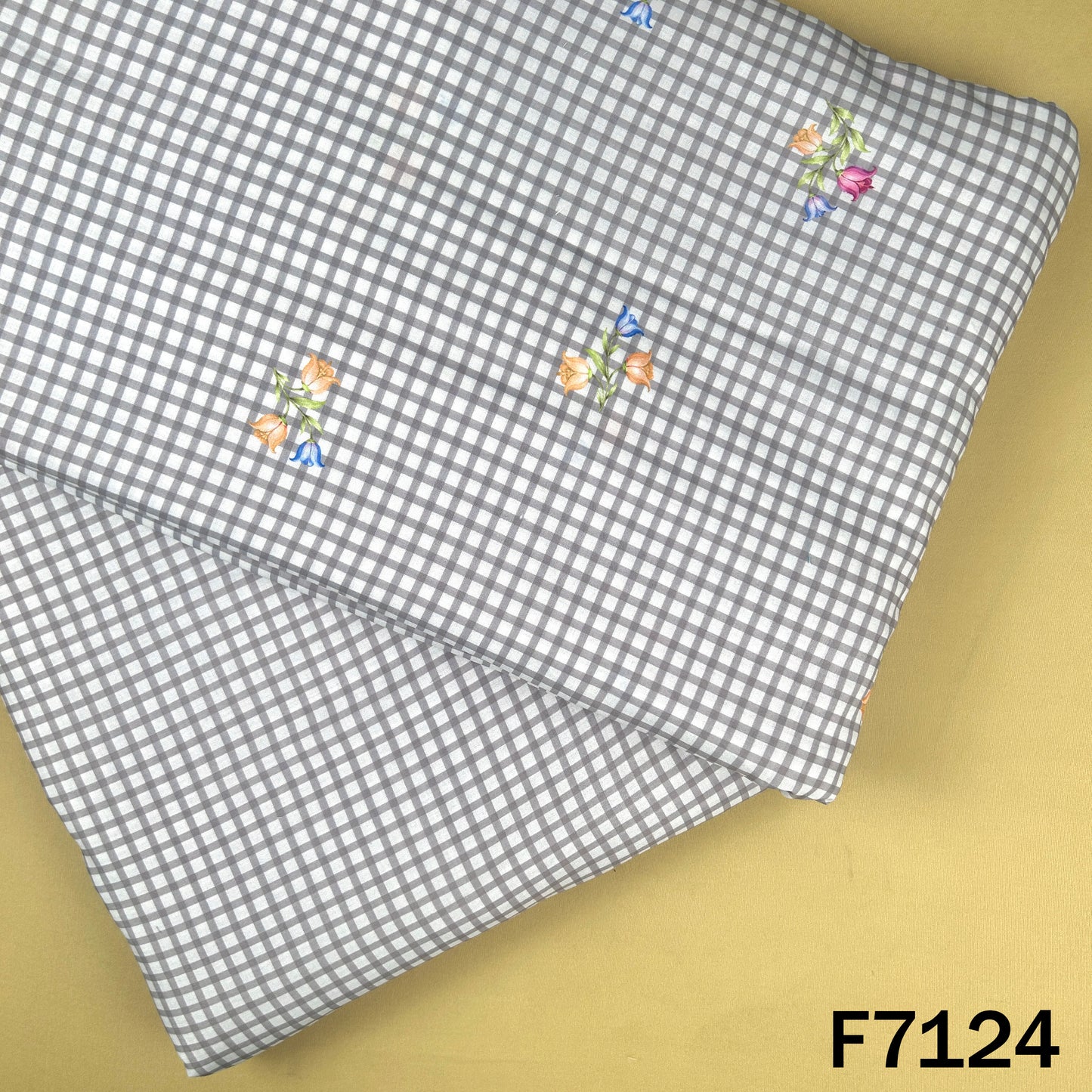 Check Print Cambric Cotton Fabric - F7124