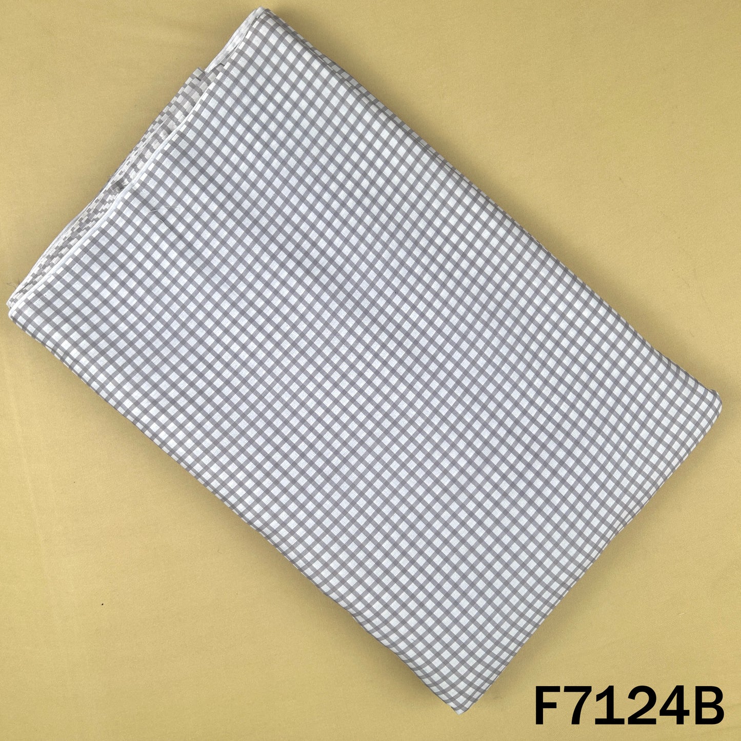 Check Print Cambric Cotton Fabric - F7124