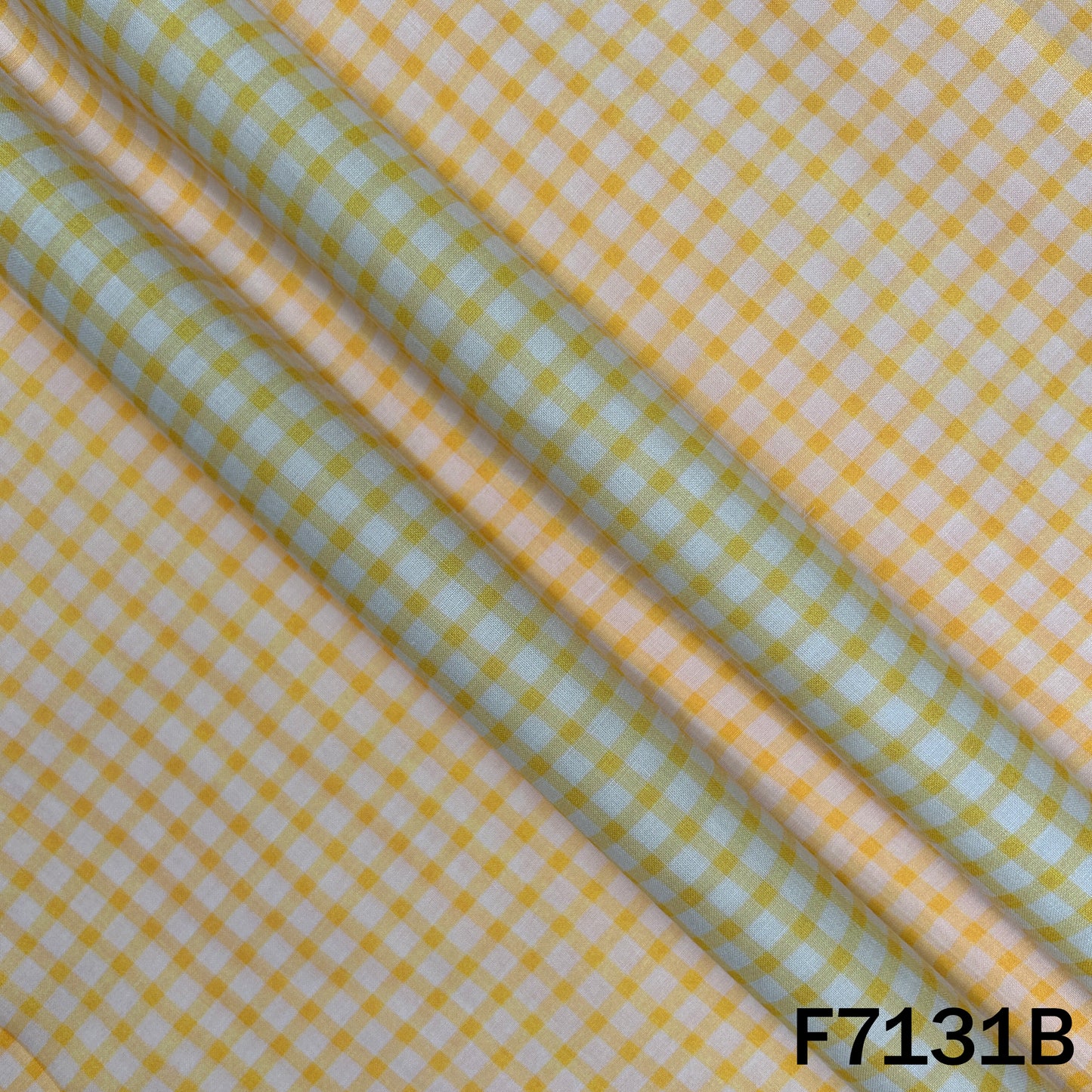 Check Print Cambric Cotton Fabric - F7131