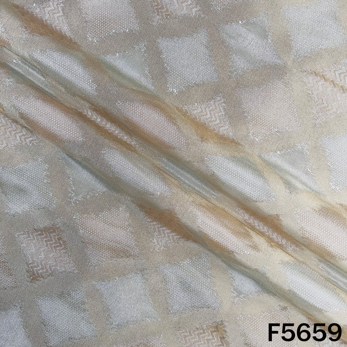 Dyeable Self Jacquard Tissue Fabric - F5659
