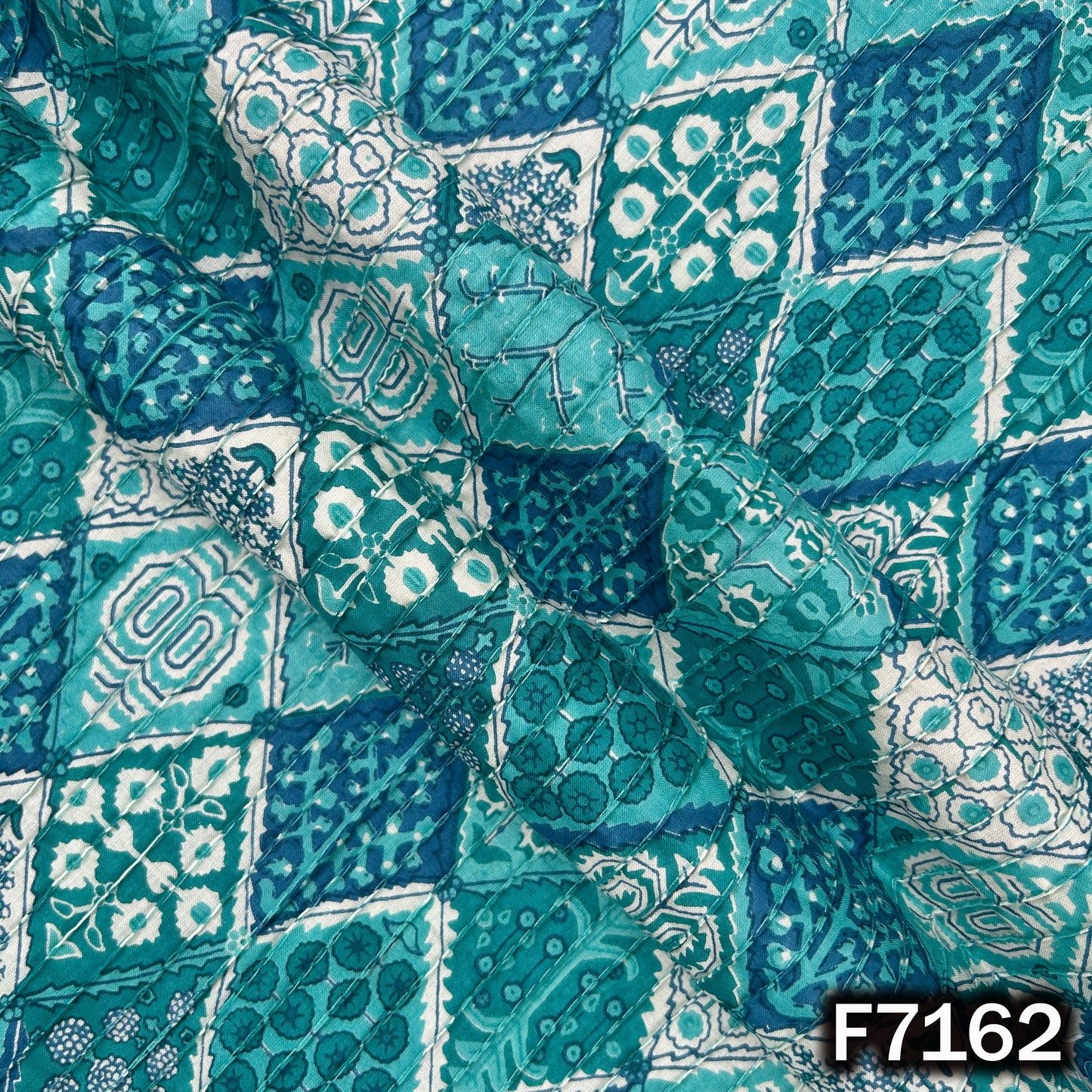Printed Pintex Cotton Fabric - F7162