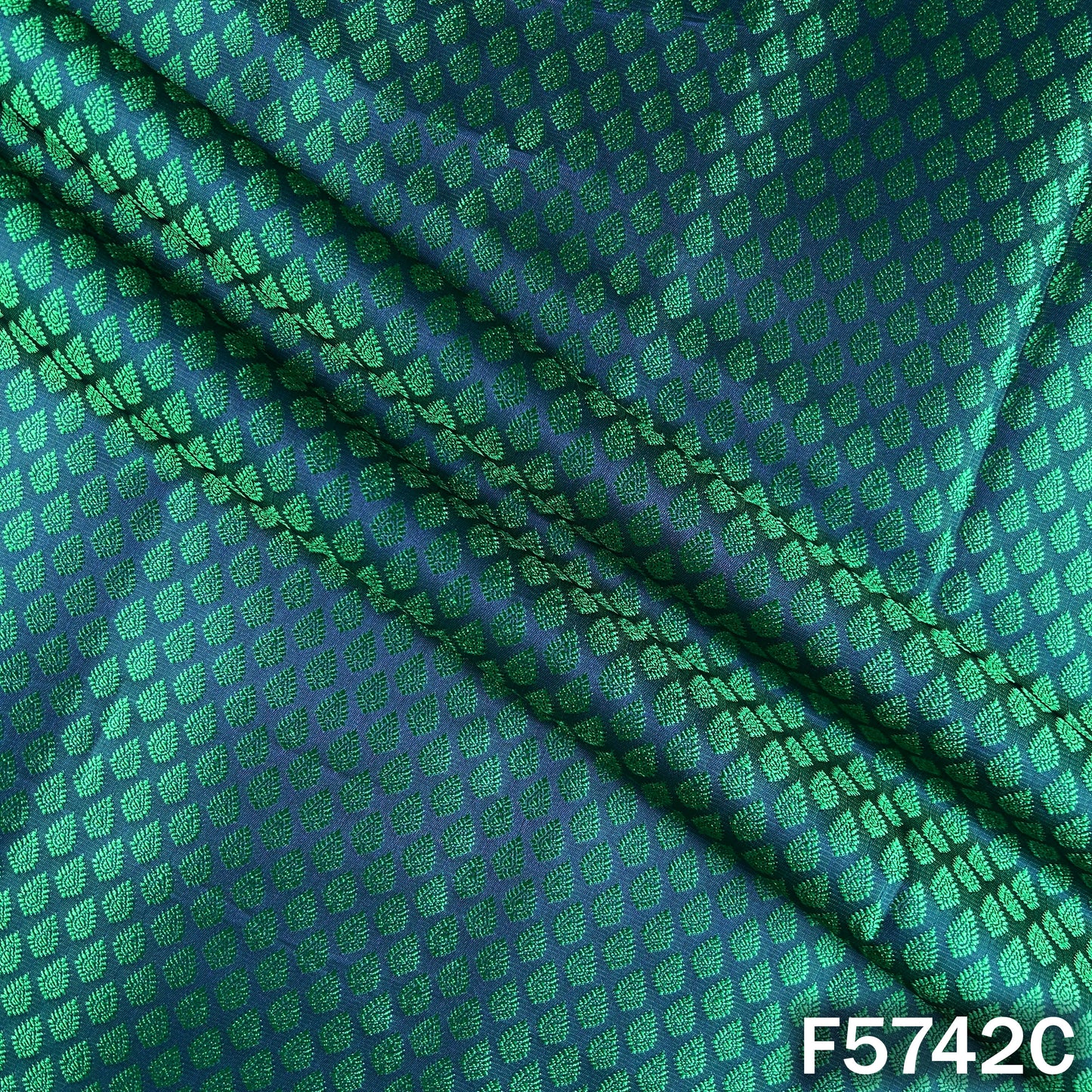 Banarasi Brocade Fabric - F5742