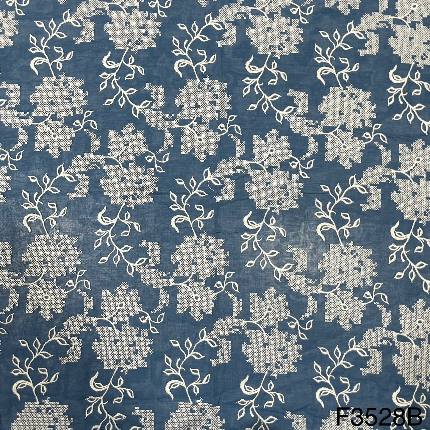 Cross Stitch Embroidered 2*2 Rubia Cotton Fabric-F3528