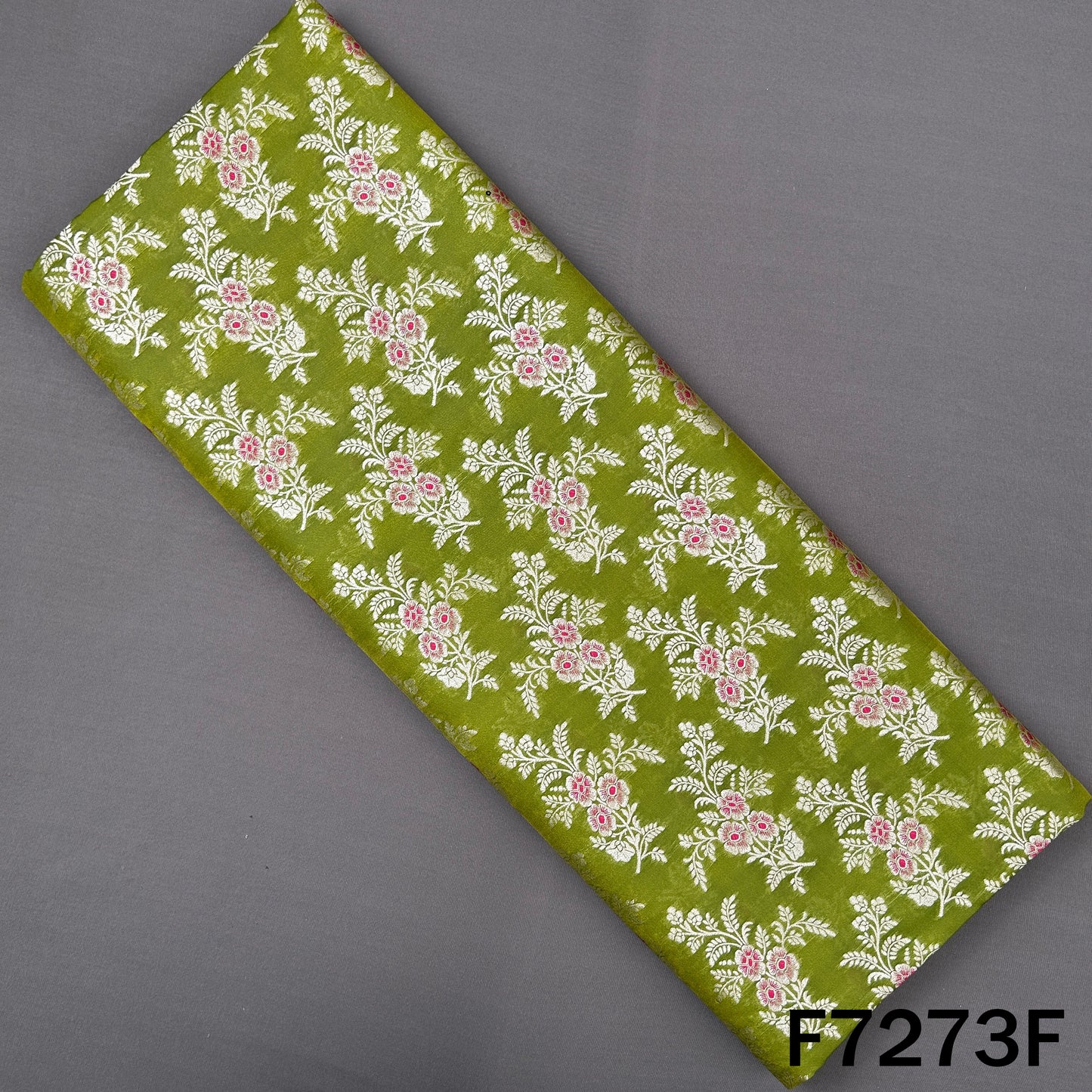 Banarasi Brocade Fabric - F7273