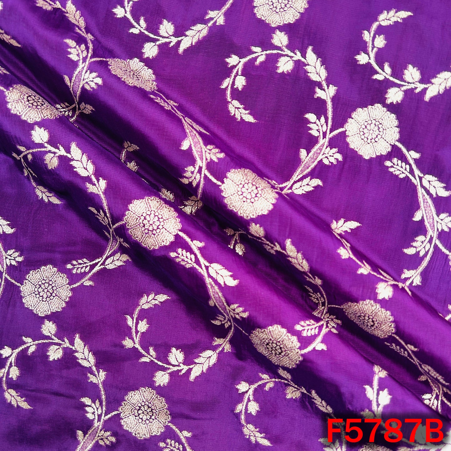 Zari Work Banarasi Silk Fabric - F5787