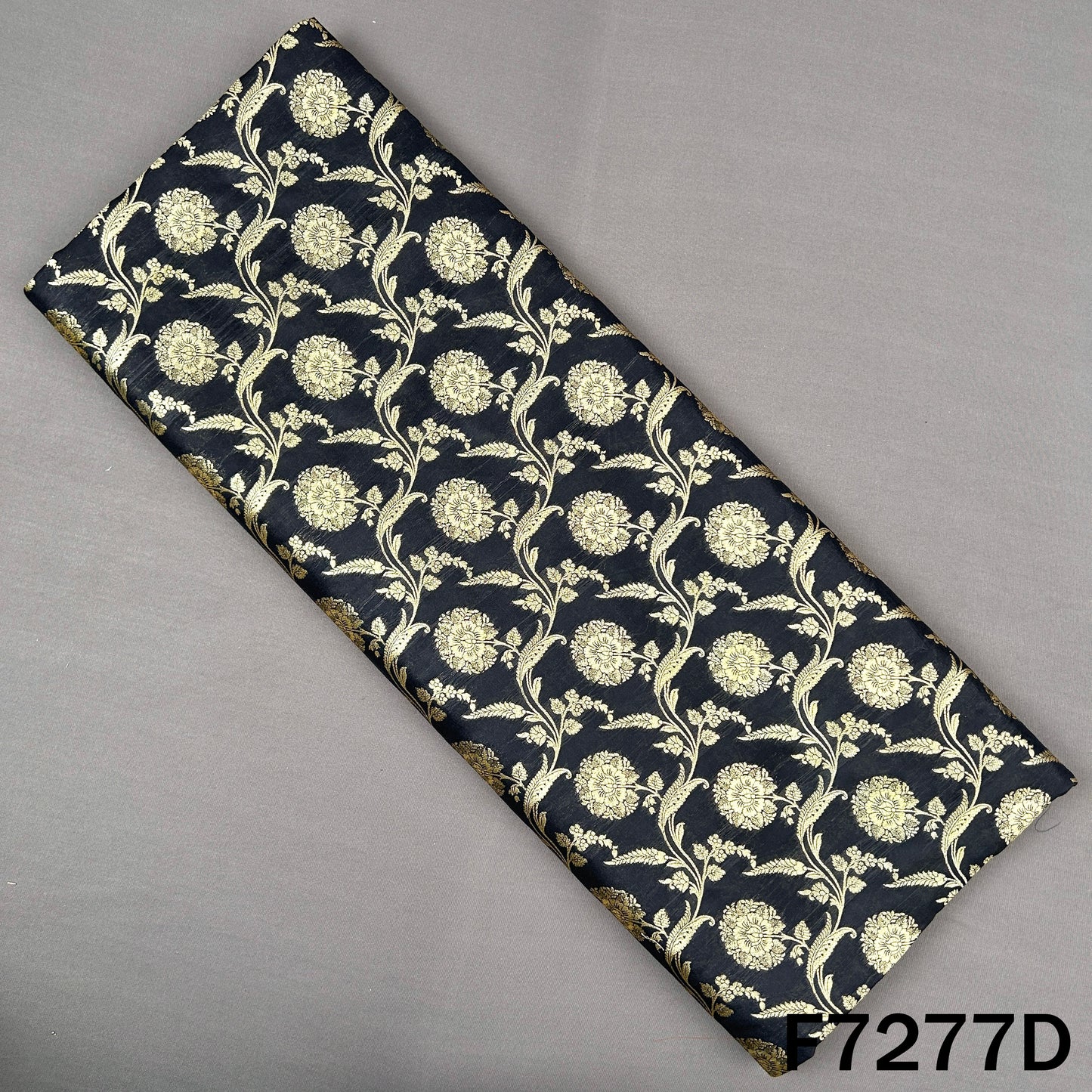 Banarasi Brocade Fabric - F7277