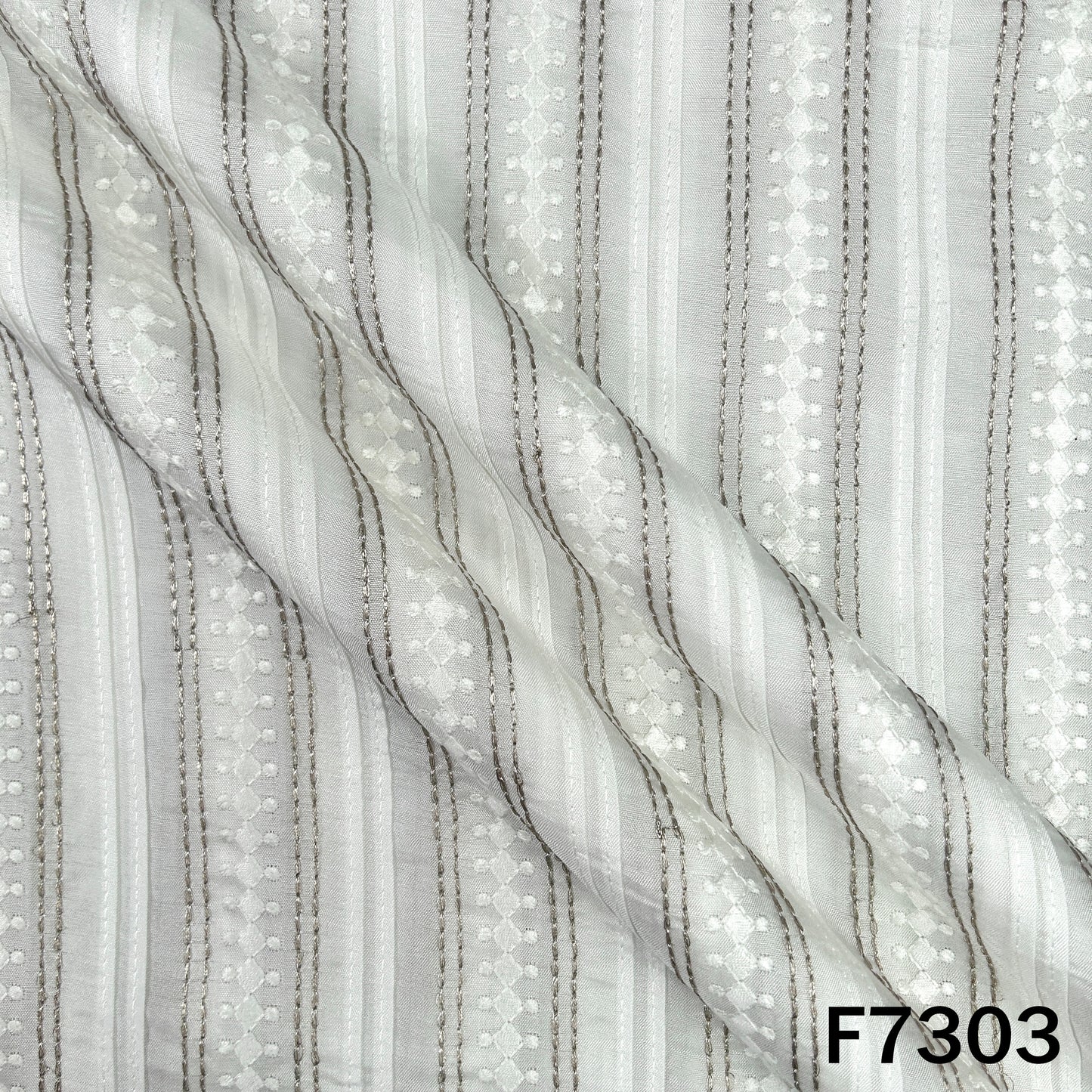 Dayeable Thread Zari Work Dola Silk Fabric - F7303