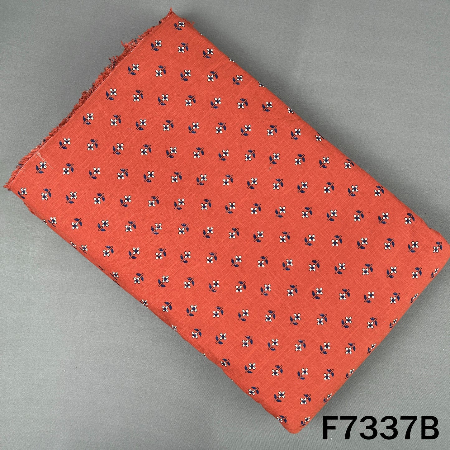 Printed Slub Cotton Fabric - F7337