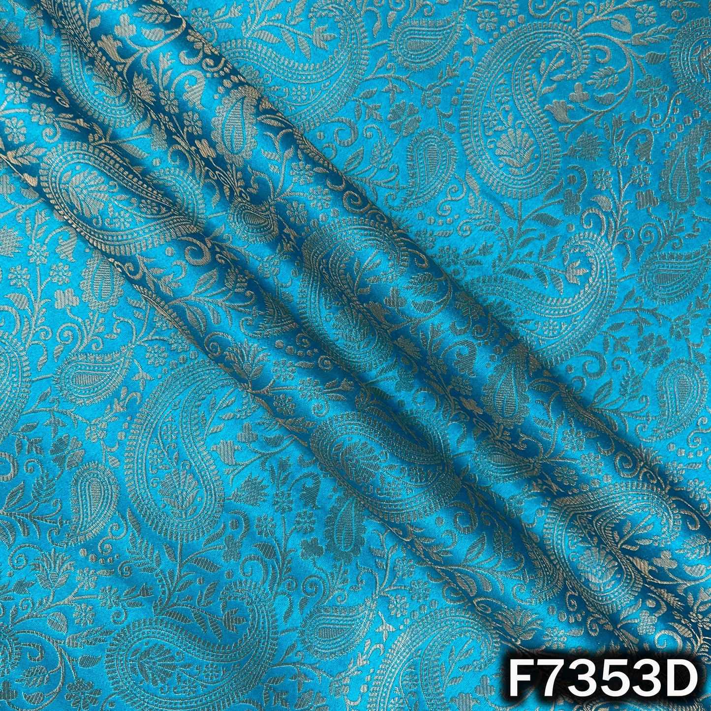 Zari Work Banarasi Silk Fabric - F7353