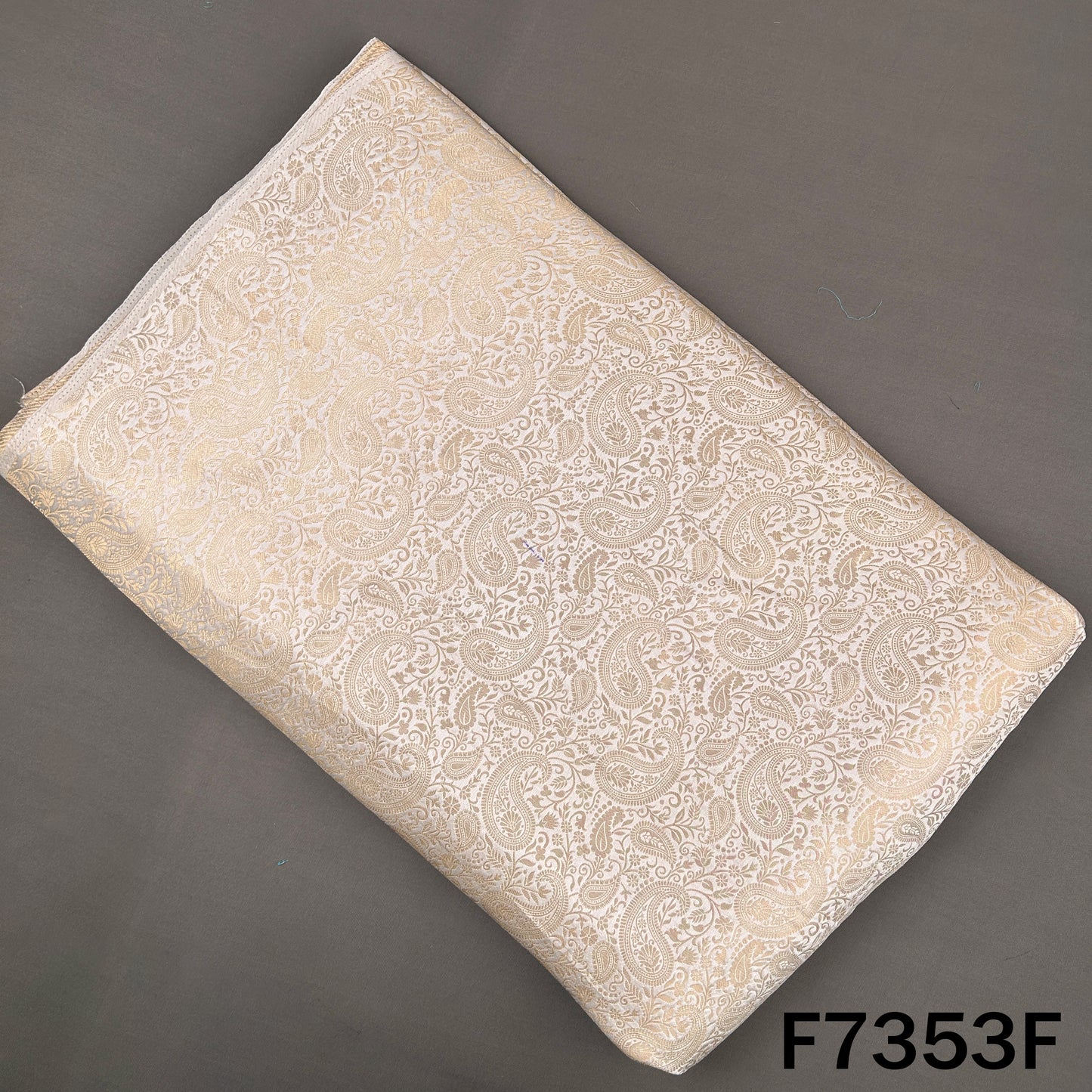 Zari Work Banarasi Silk Fabric - F7353