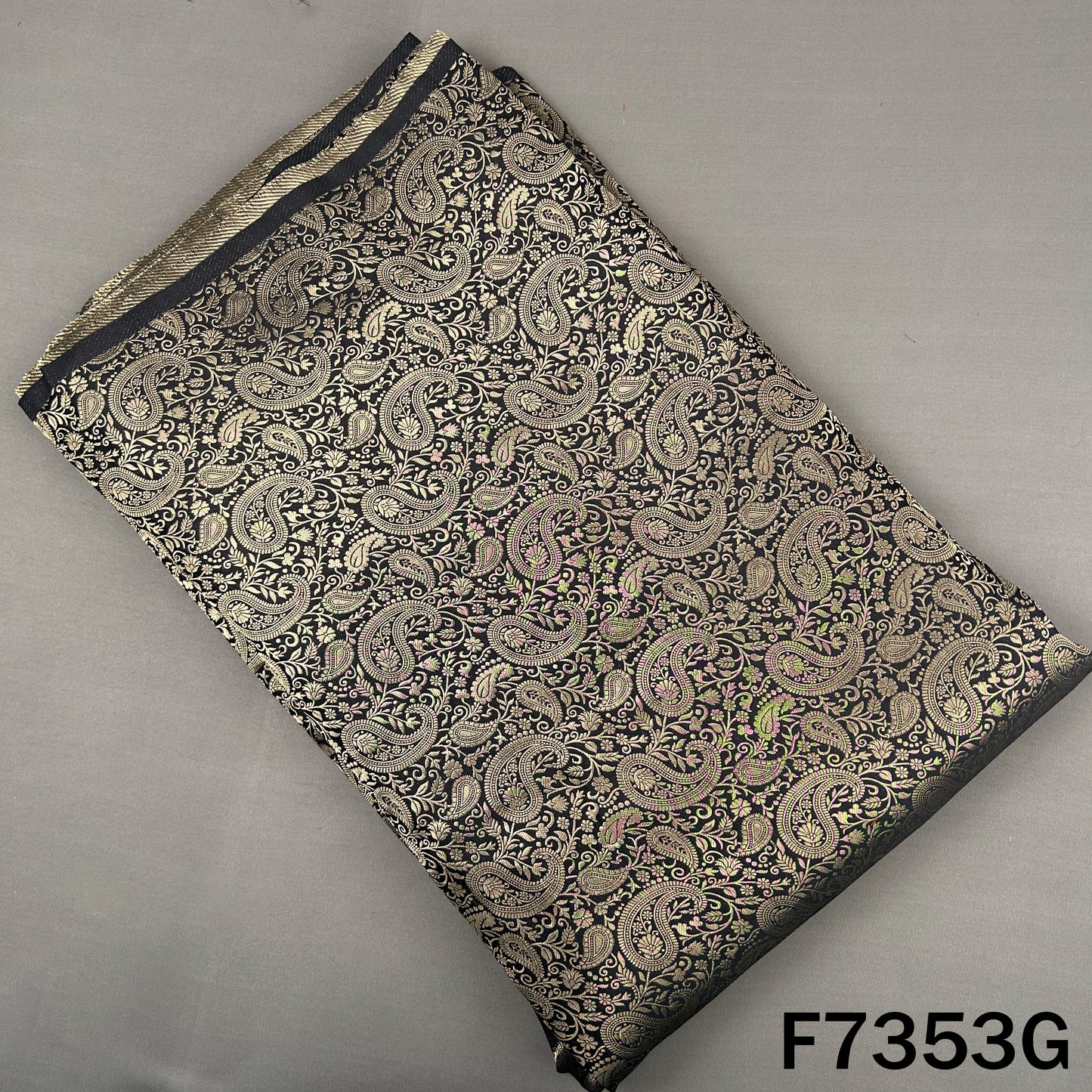 Zari Work Banarasi Silk Fabric - F7353