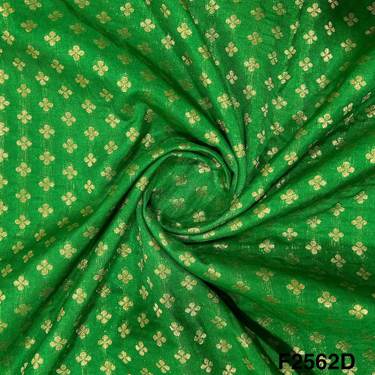 Banarasi Brocade Fabric - F2562