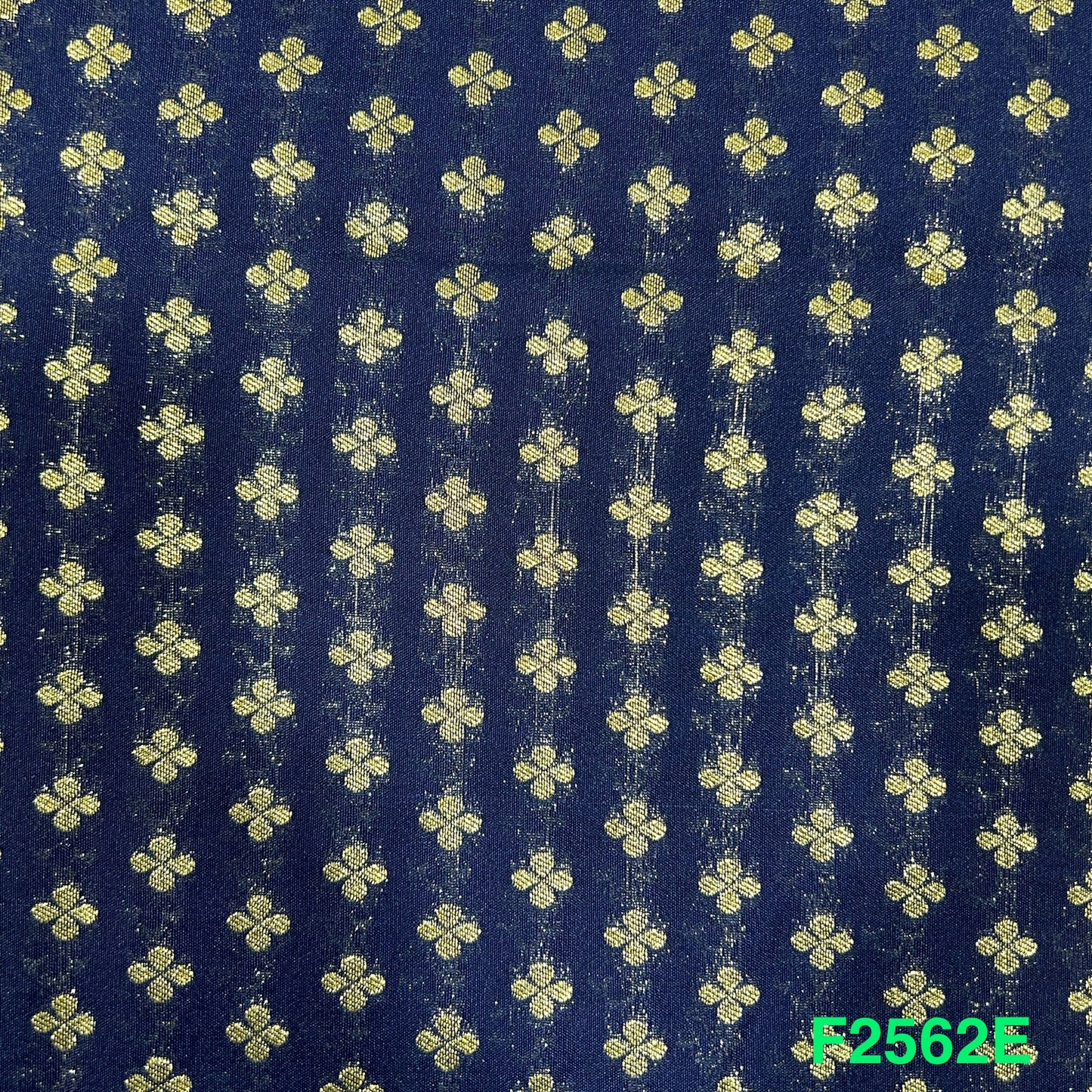 Banarasi Brocade Fabric - F2562