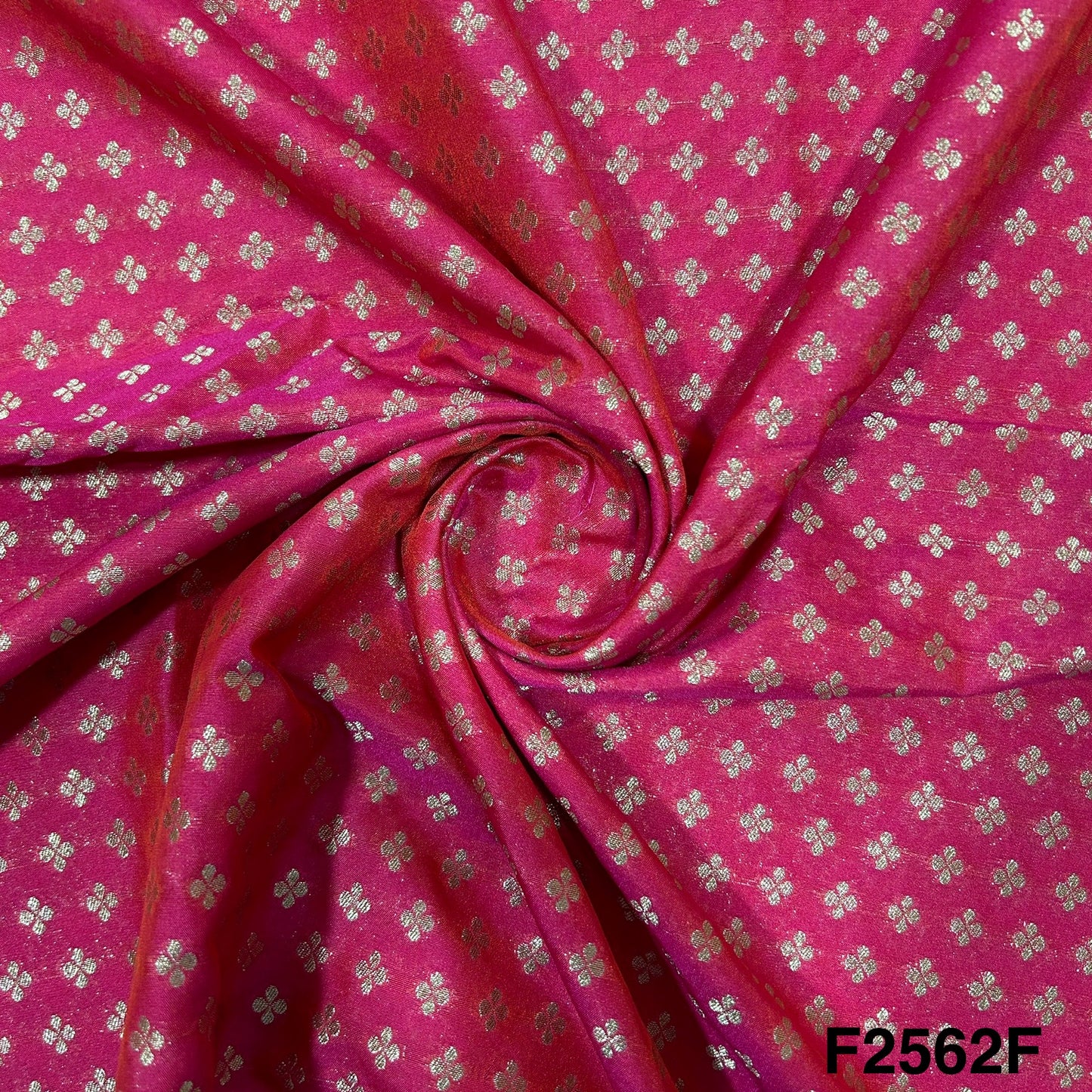 Banarasi Brocade Fabric - F2562