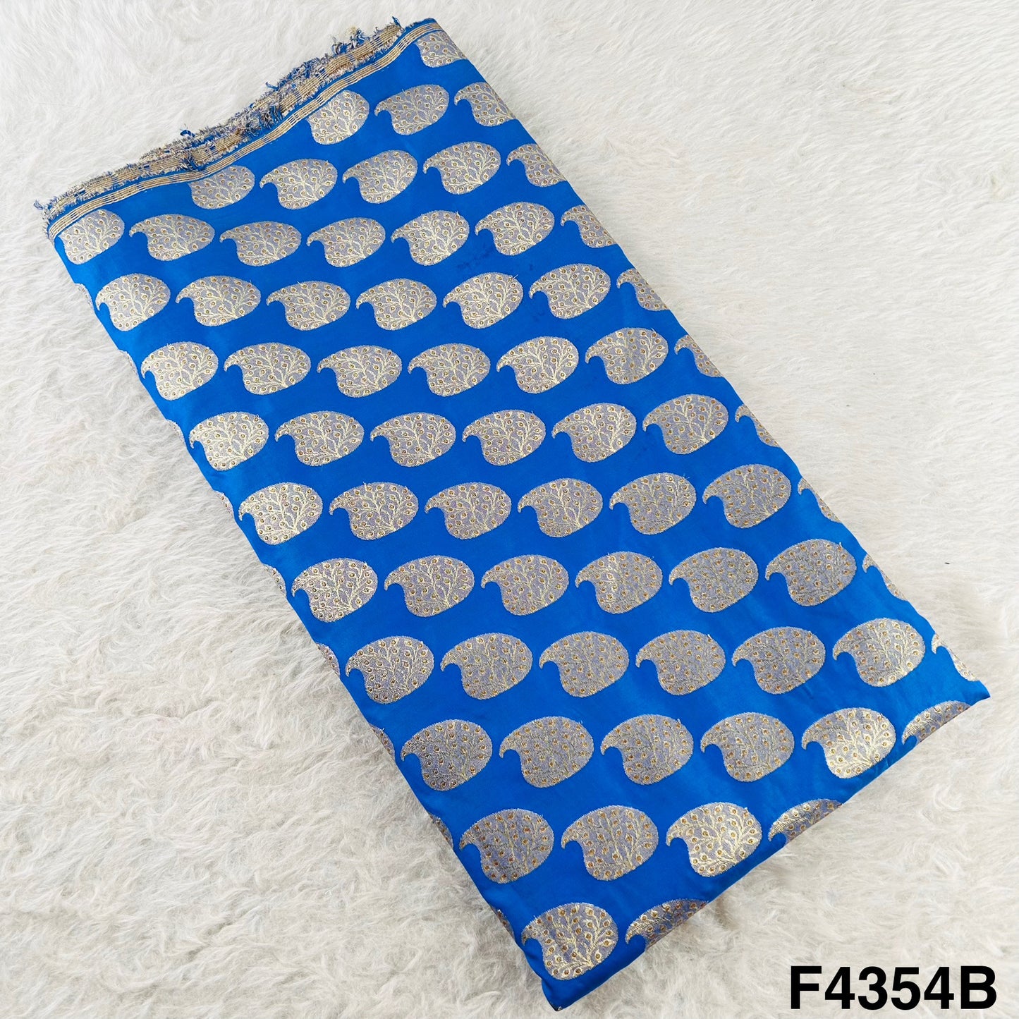 Banarasi Brocade Fabric-F4354