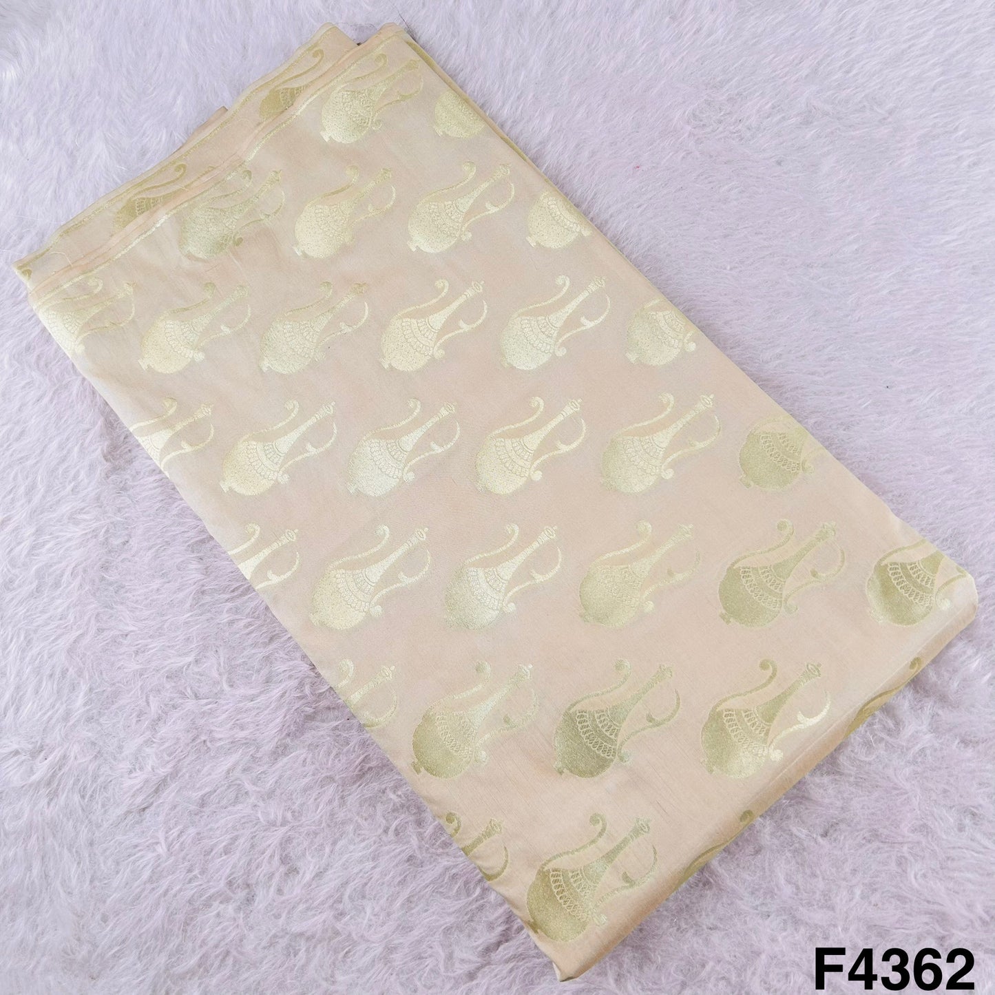 Banarasi Brocade Fabric-F4362